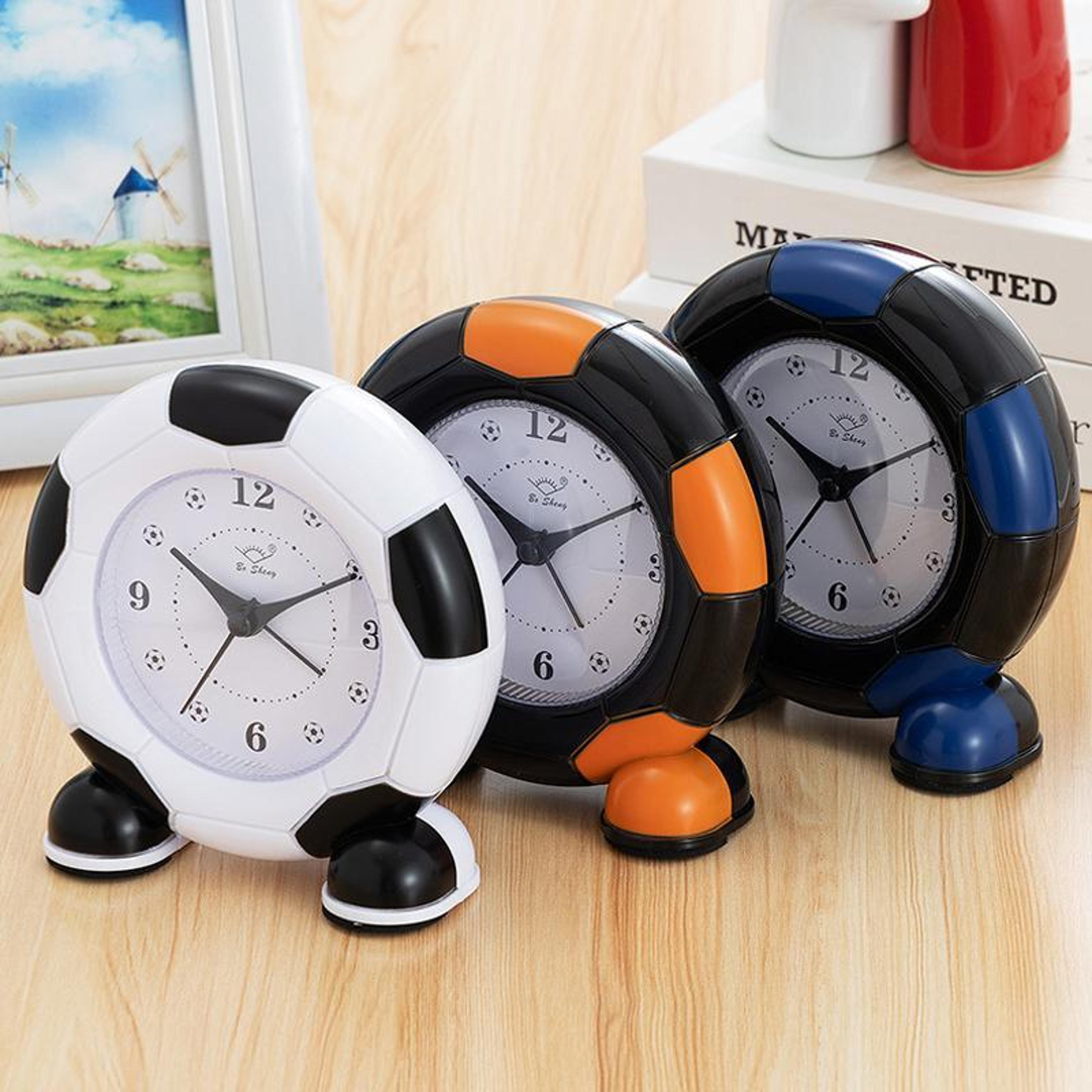 silent kids bedside alarm clock with analog digital display