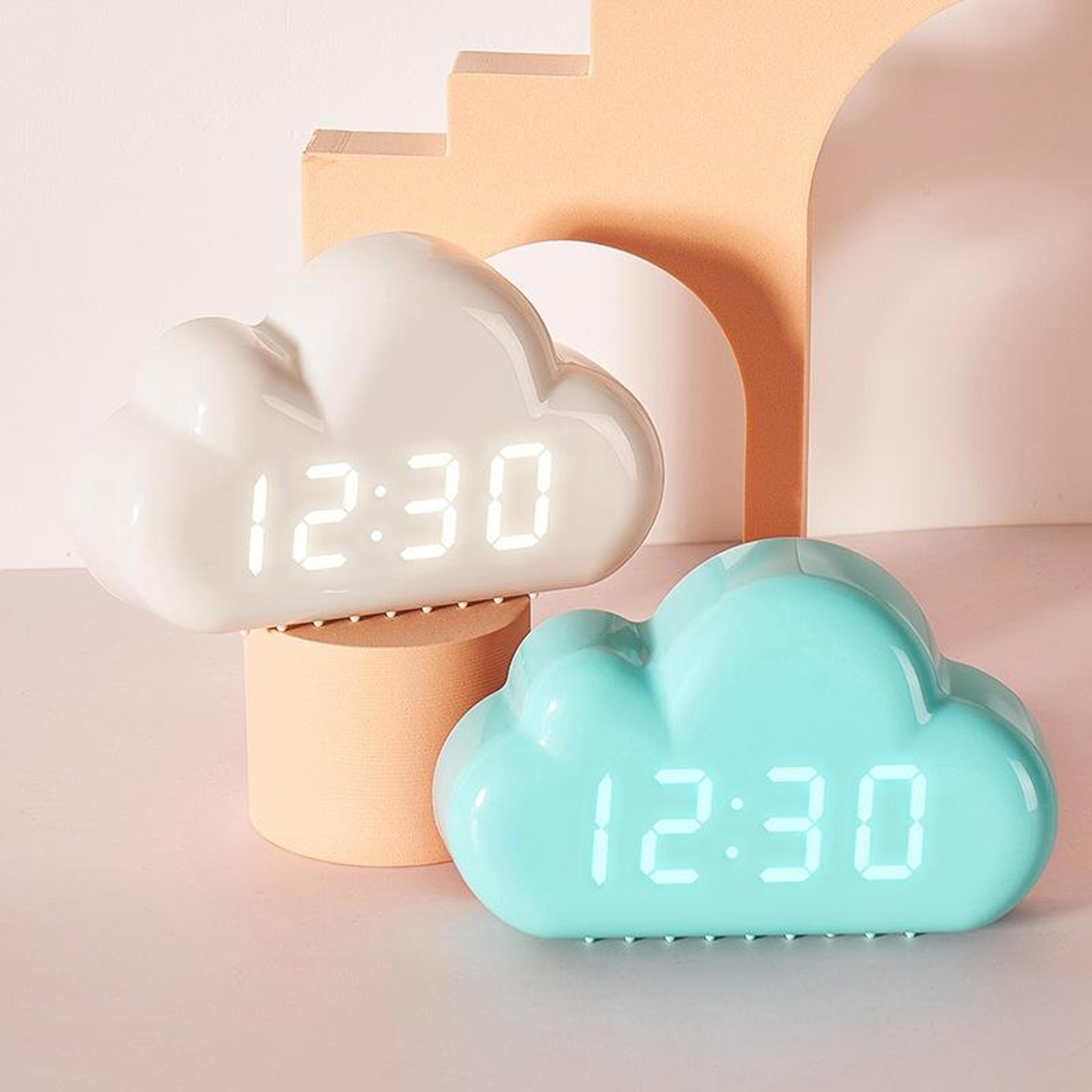cloudglow voice activated led alarm clock with night light, thermometer & calendar
