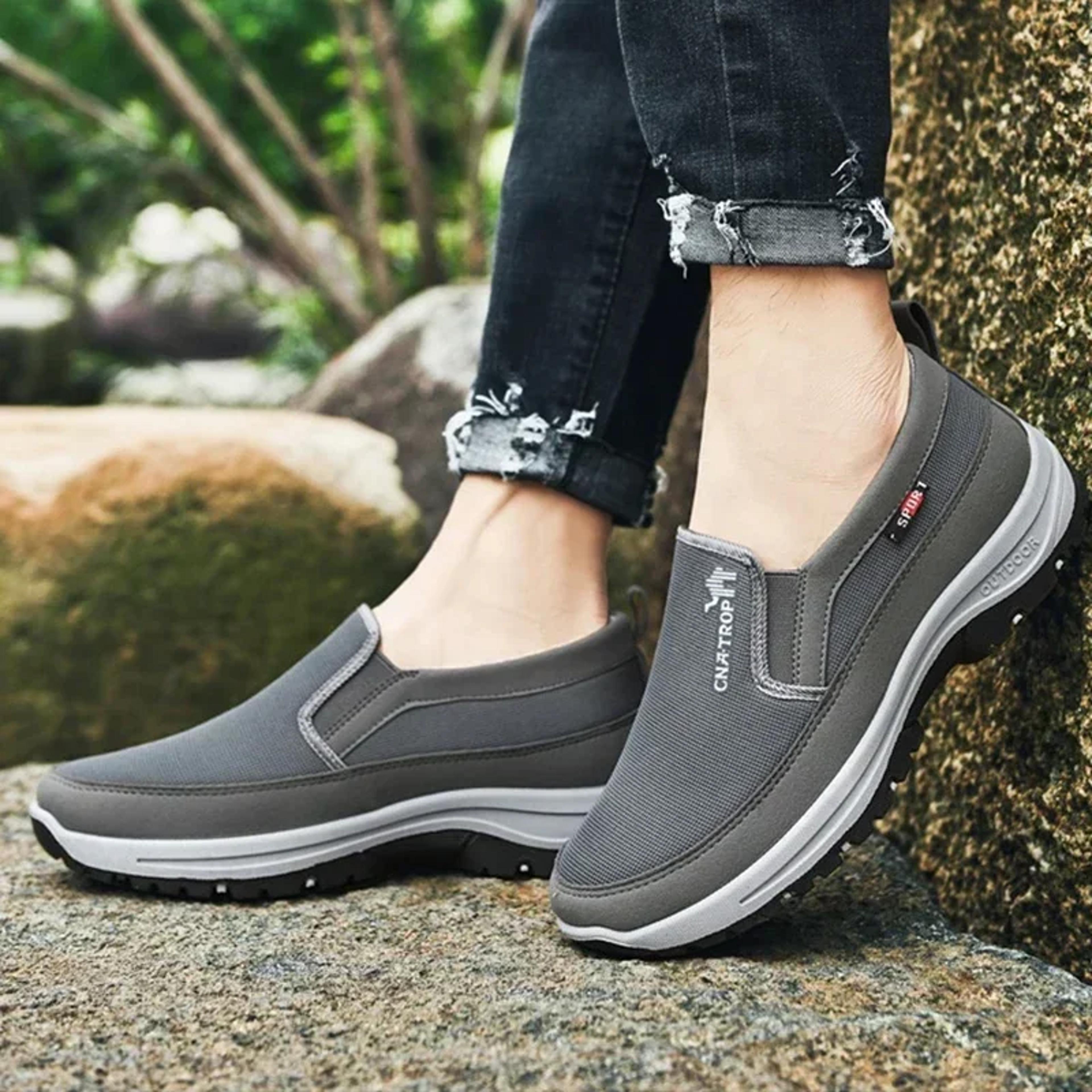 casual sneakers men shoes, non-slip slip on loafers, soft sole vulcanized shoes for comfortable water sports