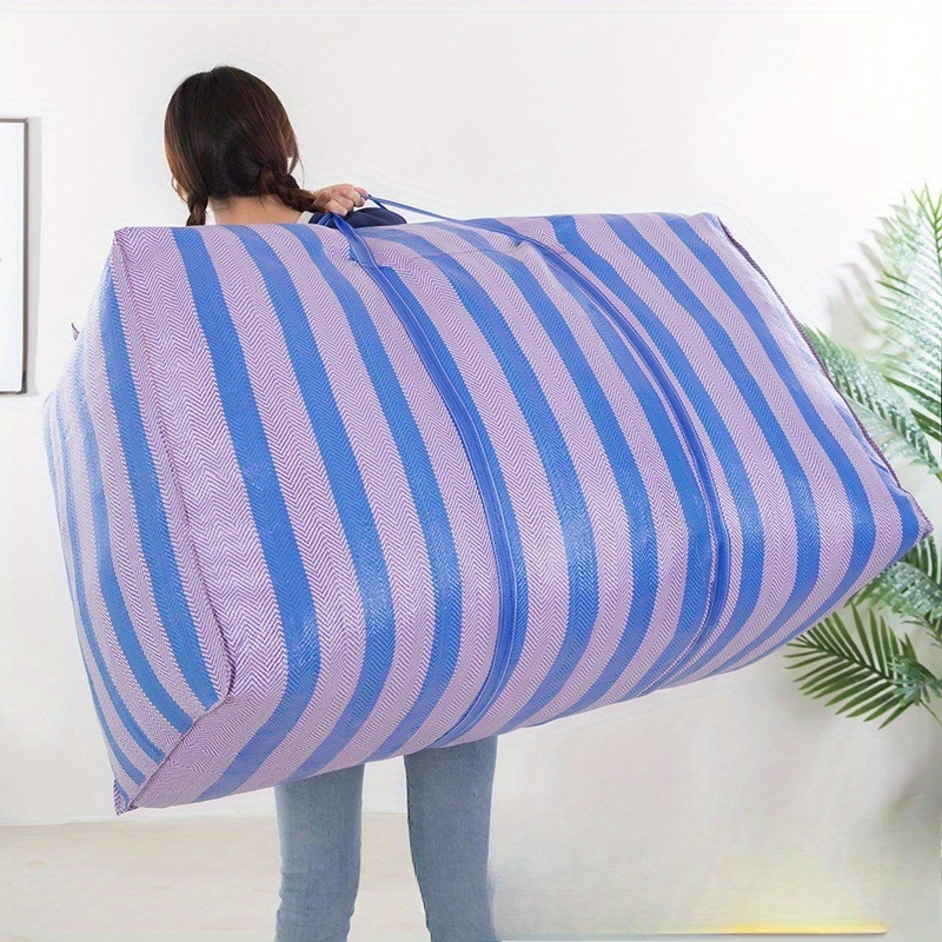 portable moving bag, large-capacity car travel storage duffel, thickened blue and white quilt bag