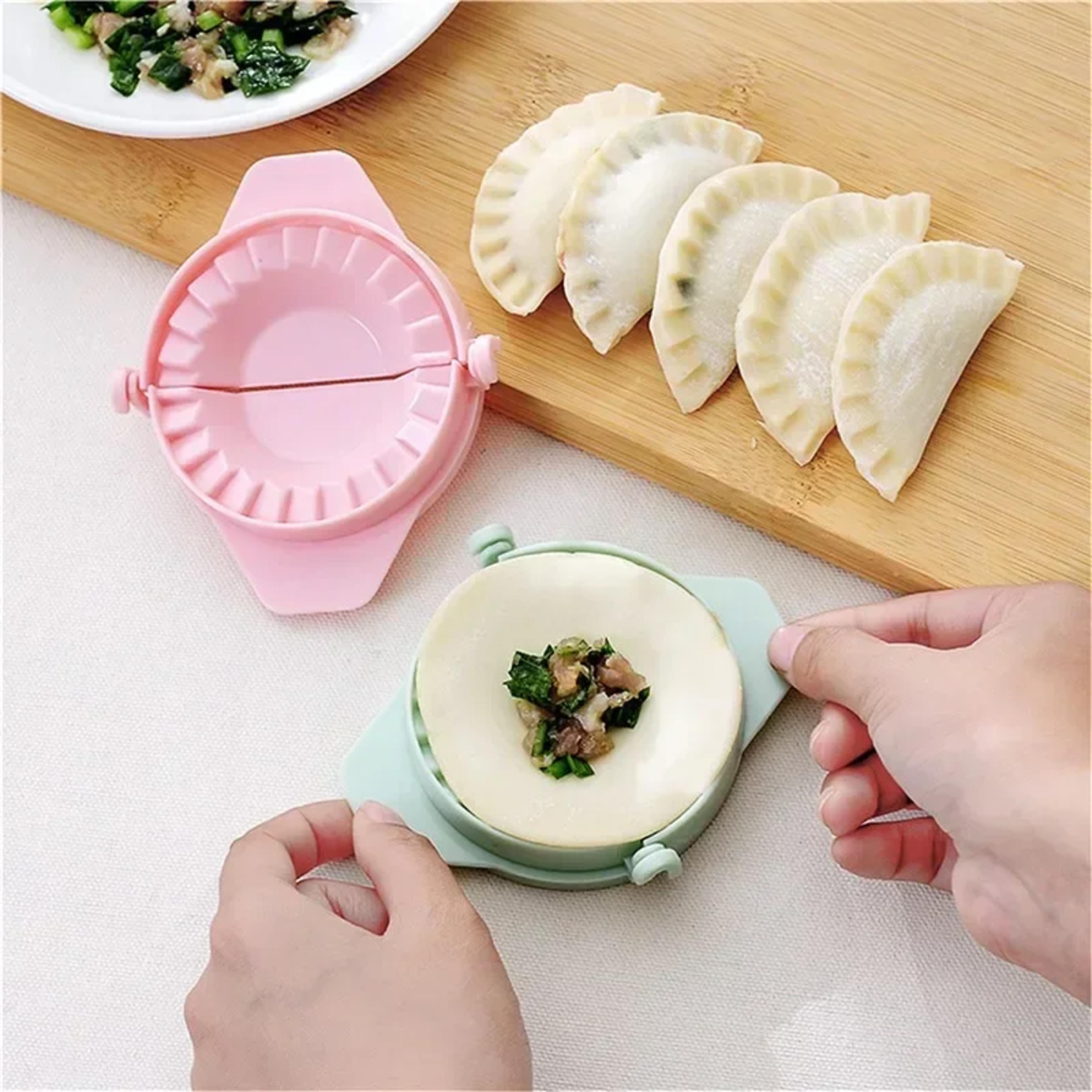 diy crescent shaped dumpling mold, kitchen gadgets manual dumpling maker, plastic cookie mould for homemade dumplings