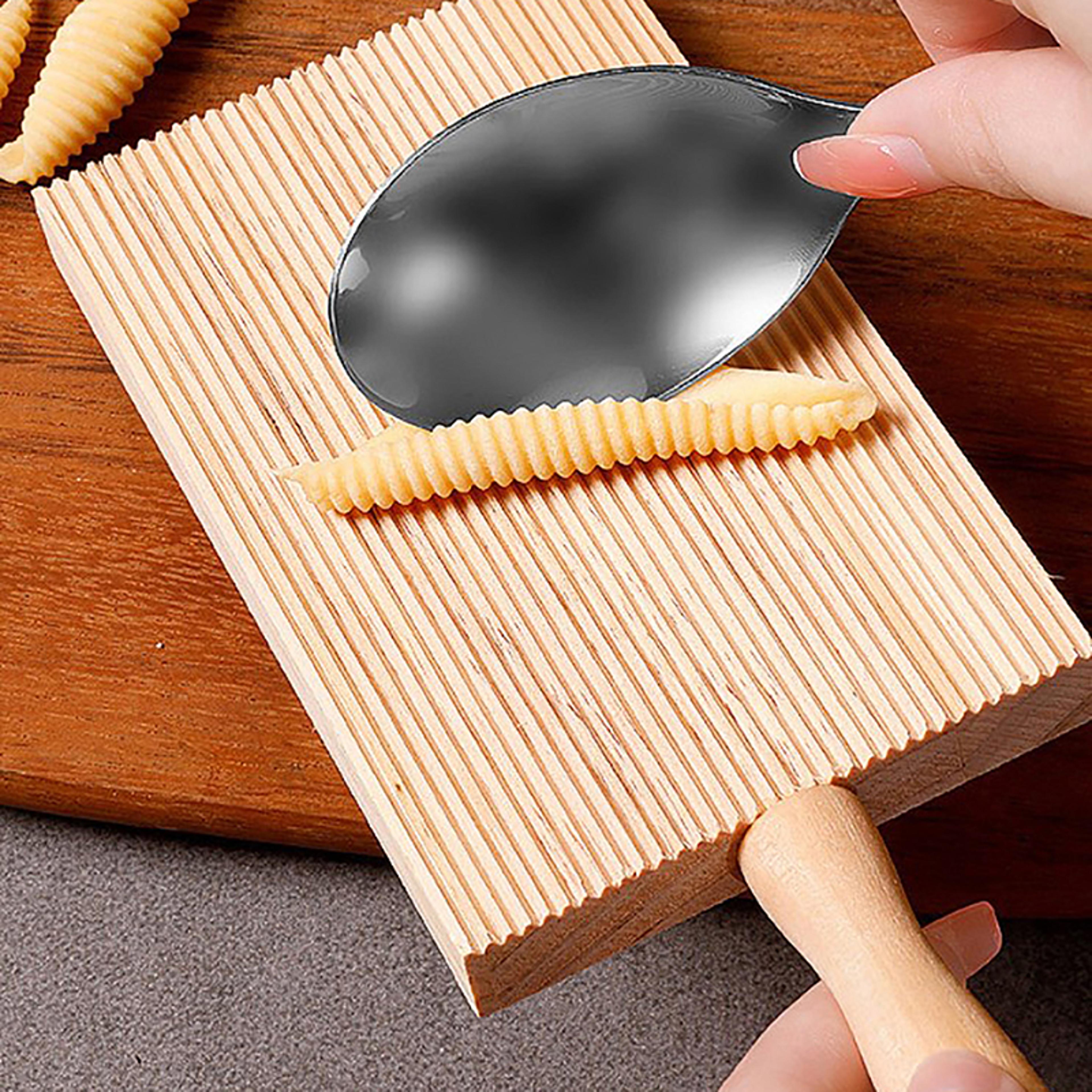 pasta gnocchi macaroni board, non-sticky wooden garganelli board with handle