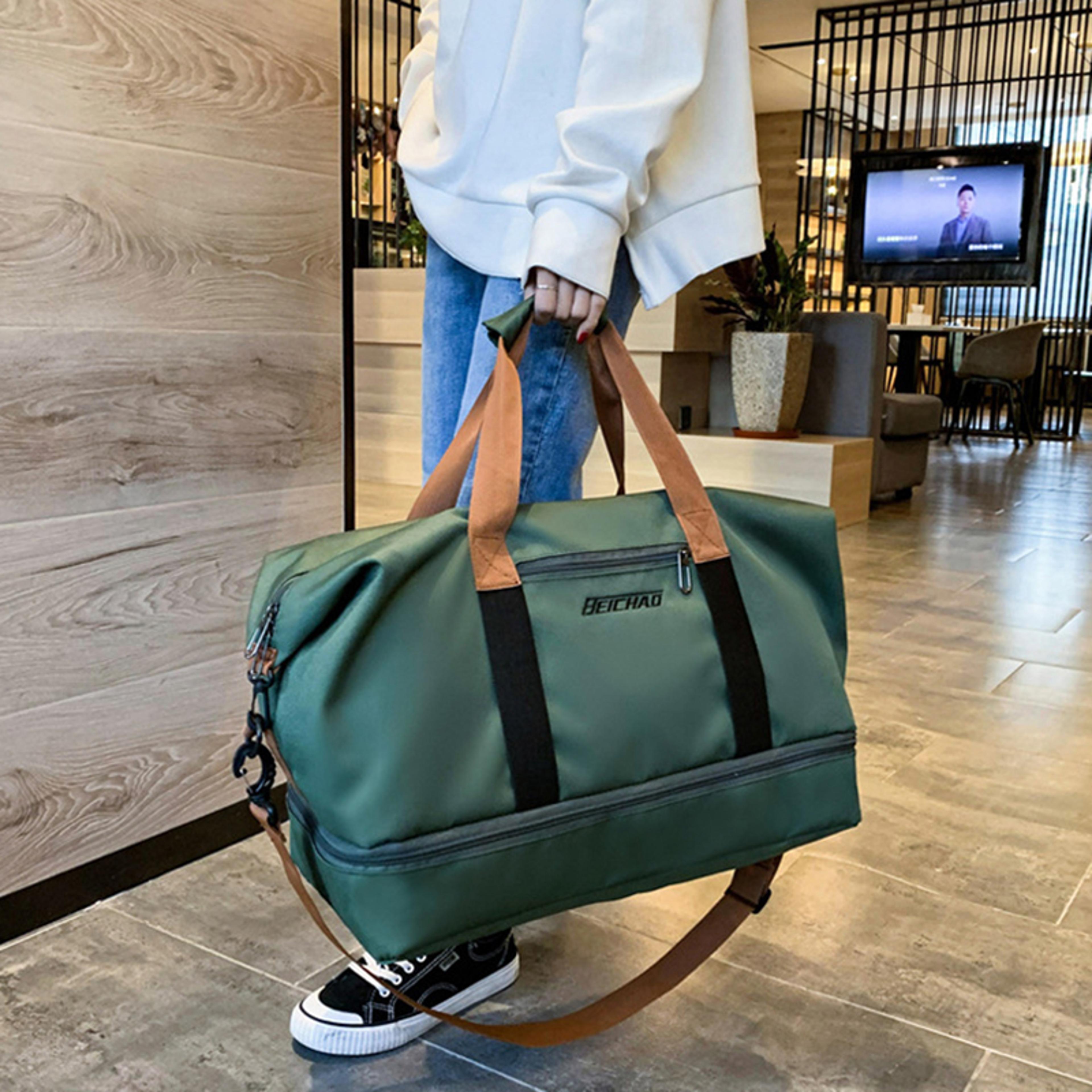 sports handbag with large capacity, expandable travel duffle bag for women, one shoulder fitness bag