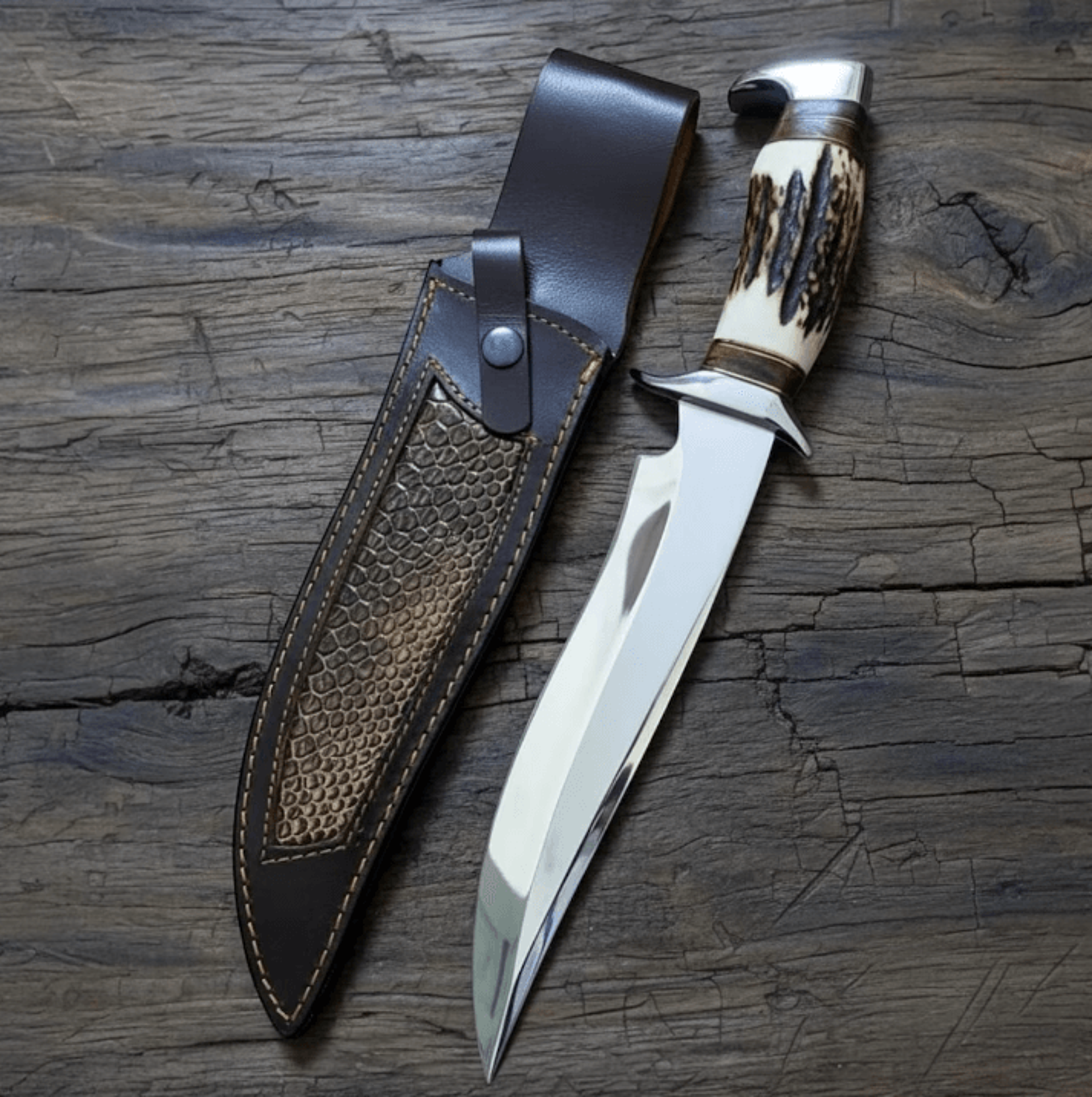 handcrafted d2 steel bowie knife | 13" deer horn handle + 8" razor sharp blade | hidden tang bushcraft knife w/ leather