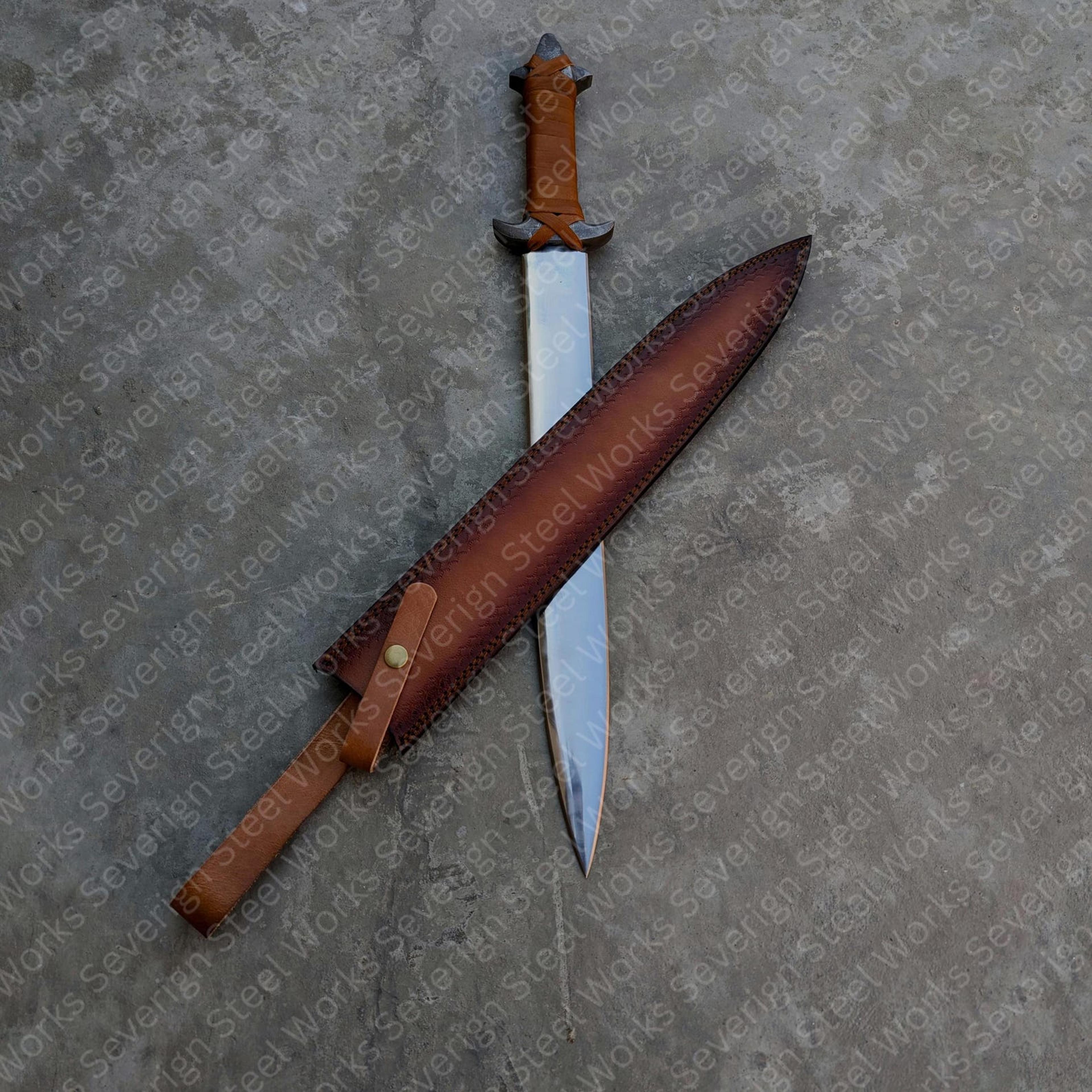 handmade medieval short sword with carbon steel blade, leather grip & hand-stitched sheath for collectors