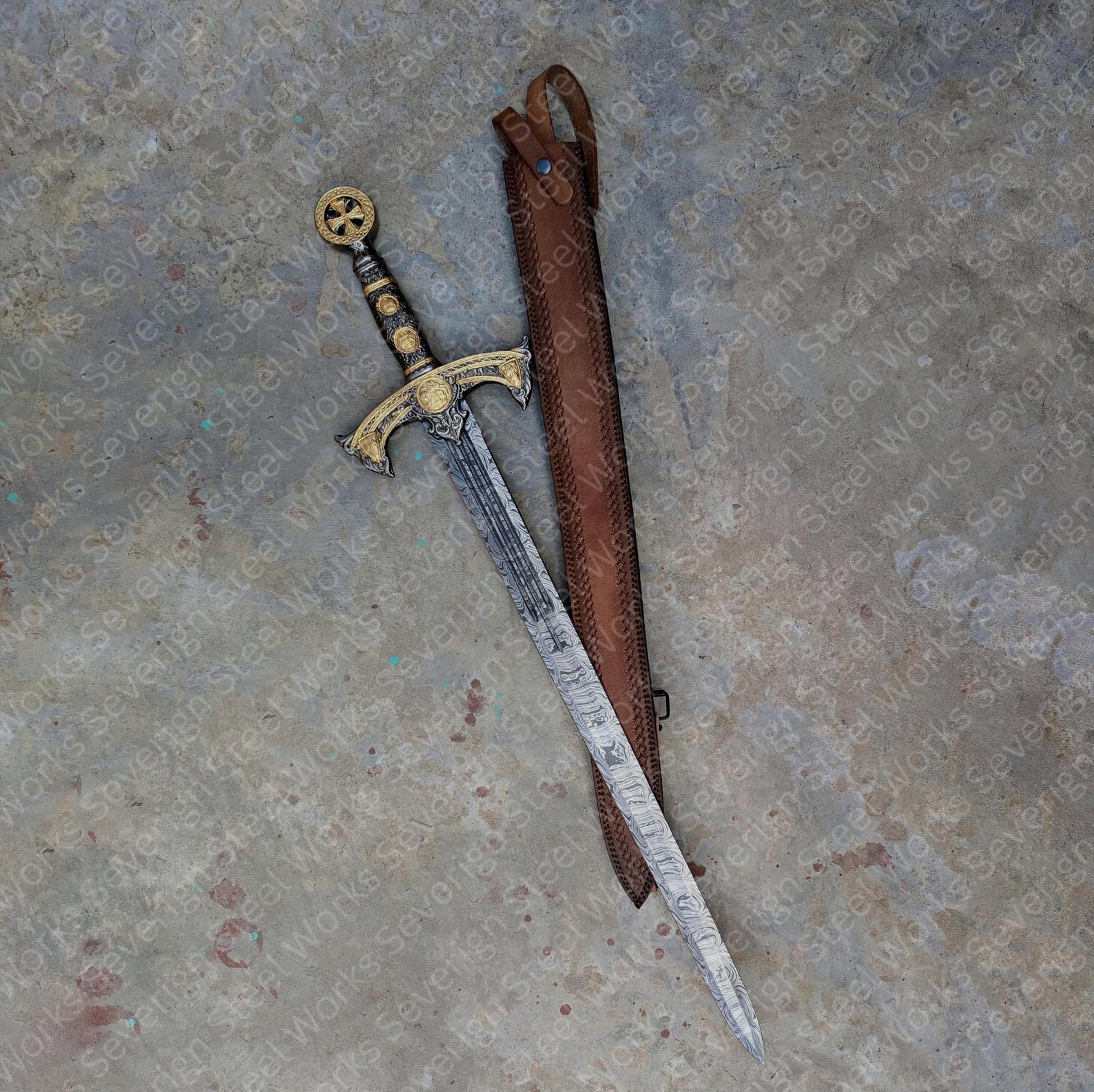 templar knight sword replica with damascus steel blade, ornate crusader hilt & leather sheath