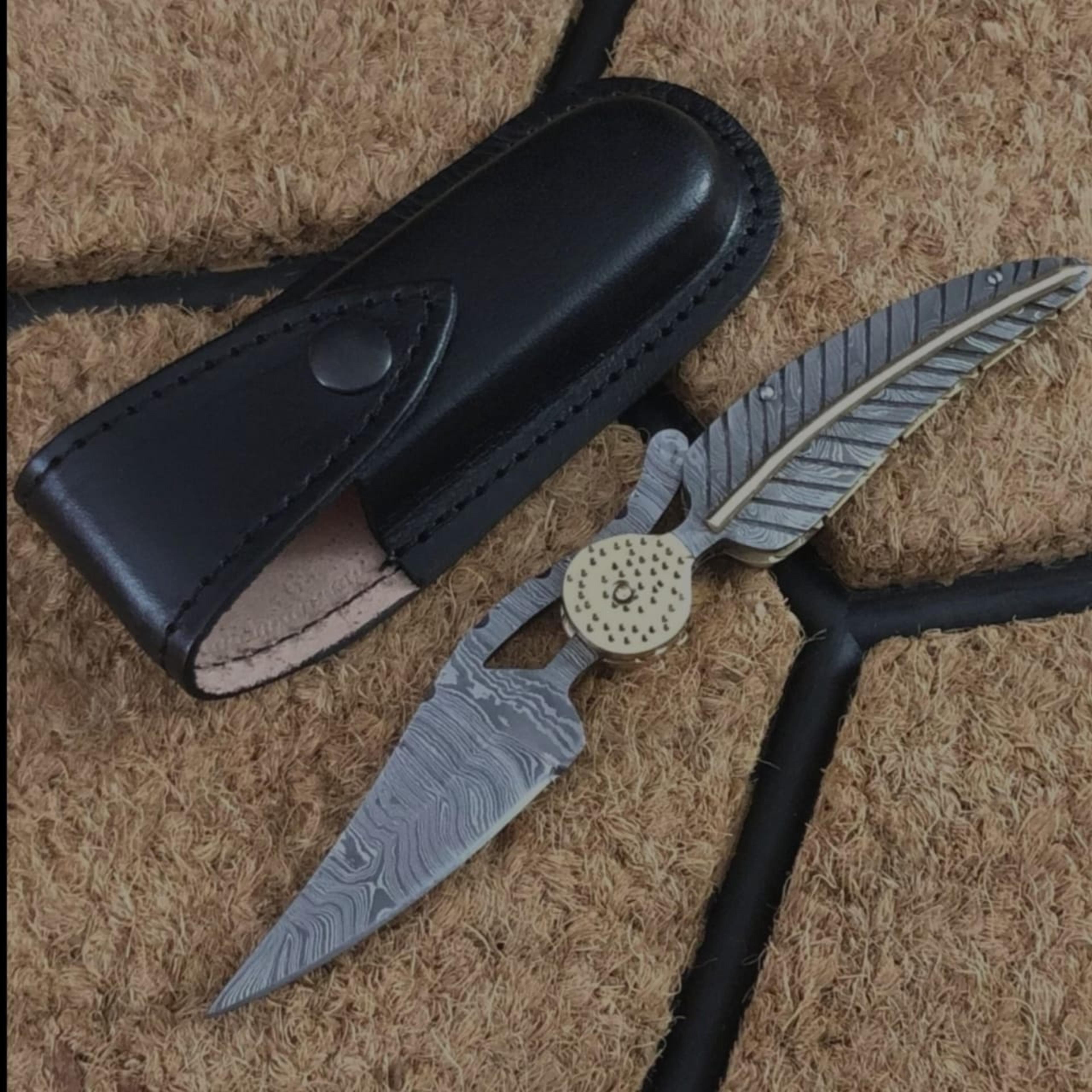 custom handmade damascus steel hunting pocket folding knife with leather sheath