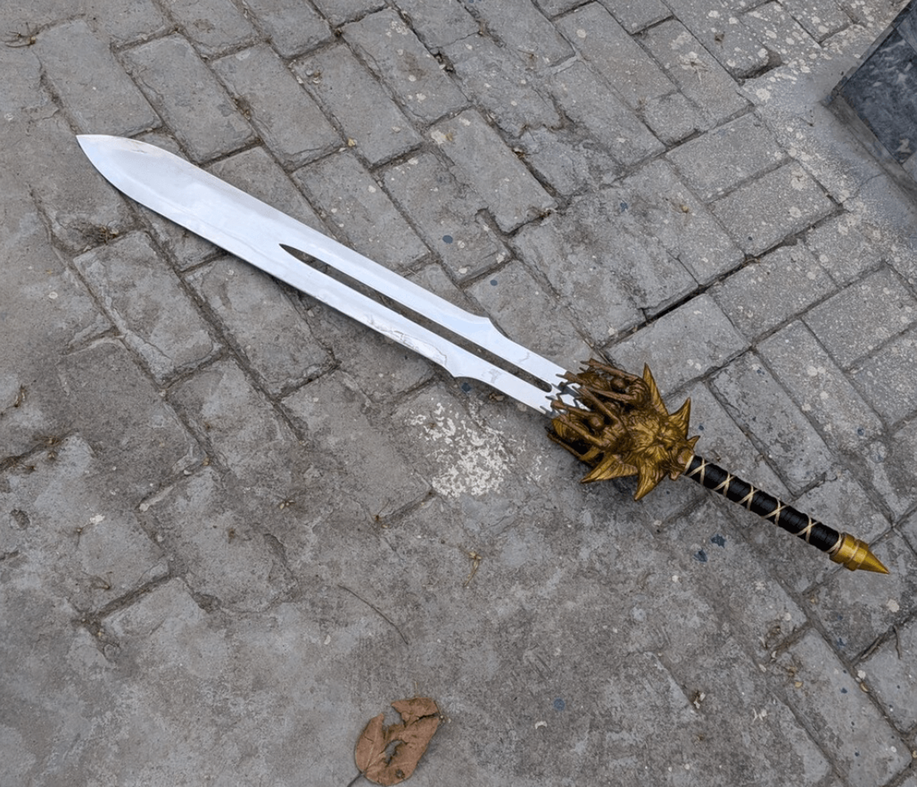 handmade god of war blade of olympus sword replica with 42-inch steel blade, ornate handle & leather sheath