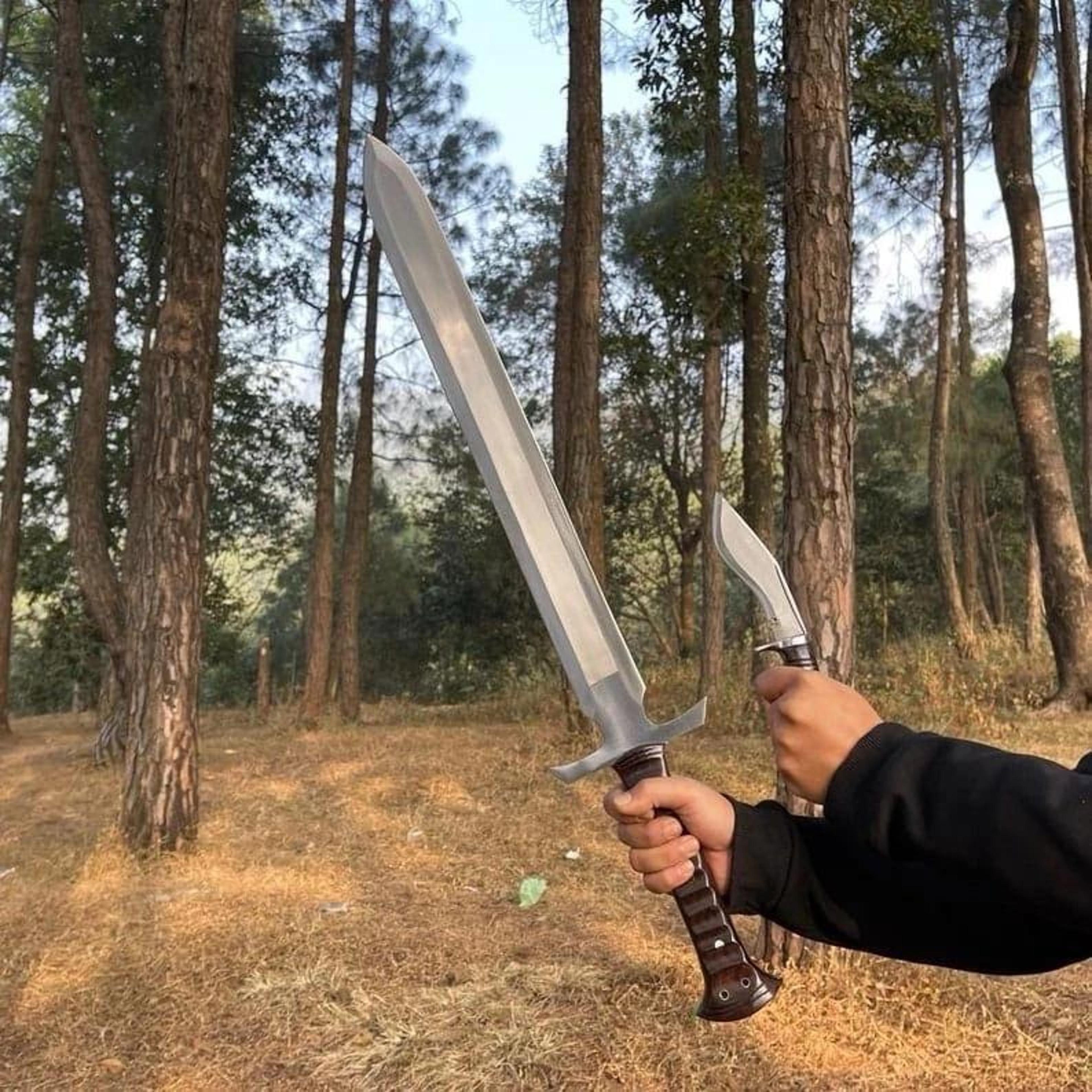 handcrafted fantasy falchion sword with high carbon steel blade & rosewood handle – medieval collector sword