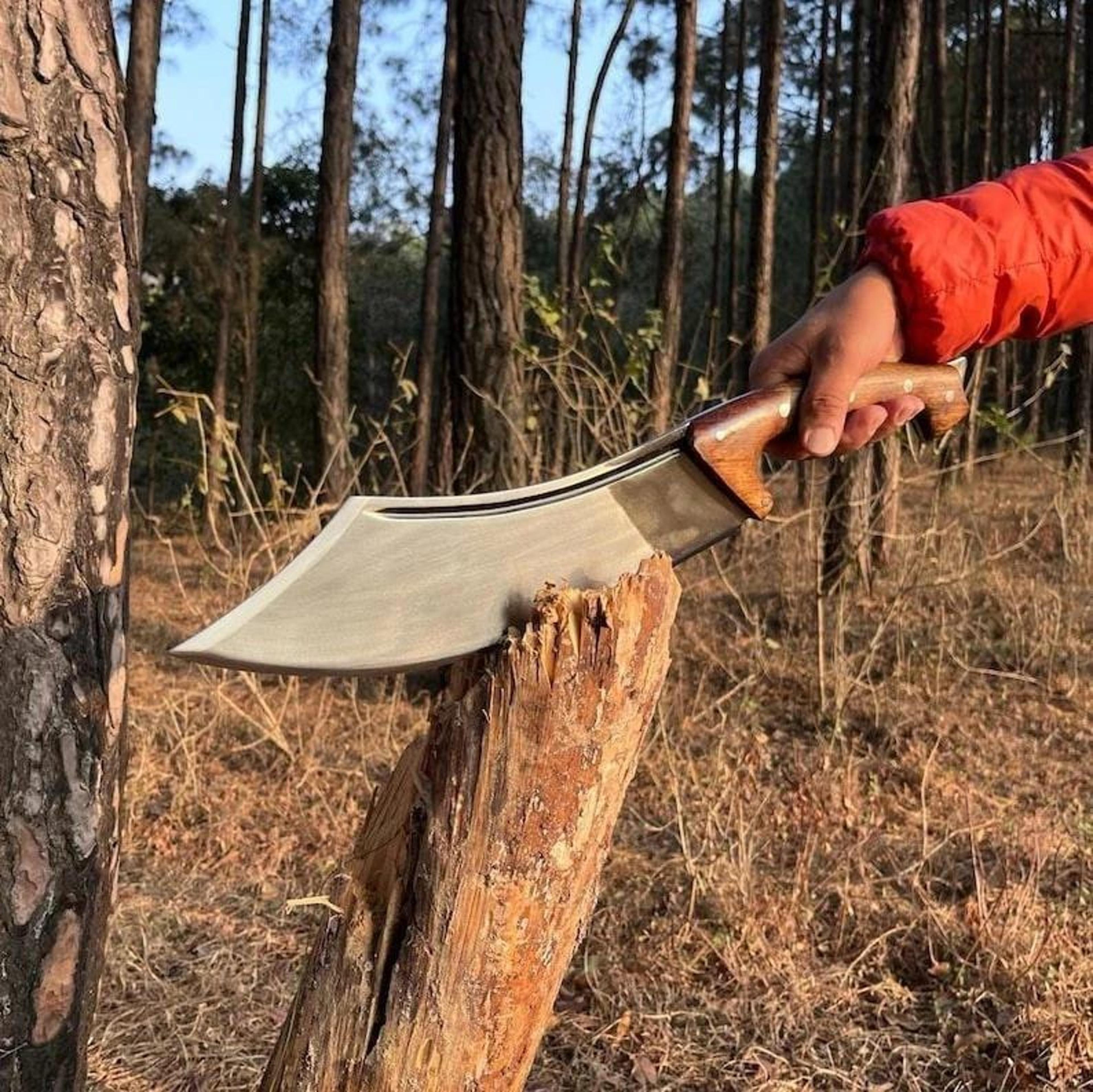 handmade high carbon steel recurve kukri with rosewood handle & leather sheath for heritage collections knife