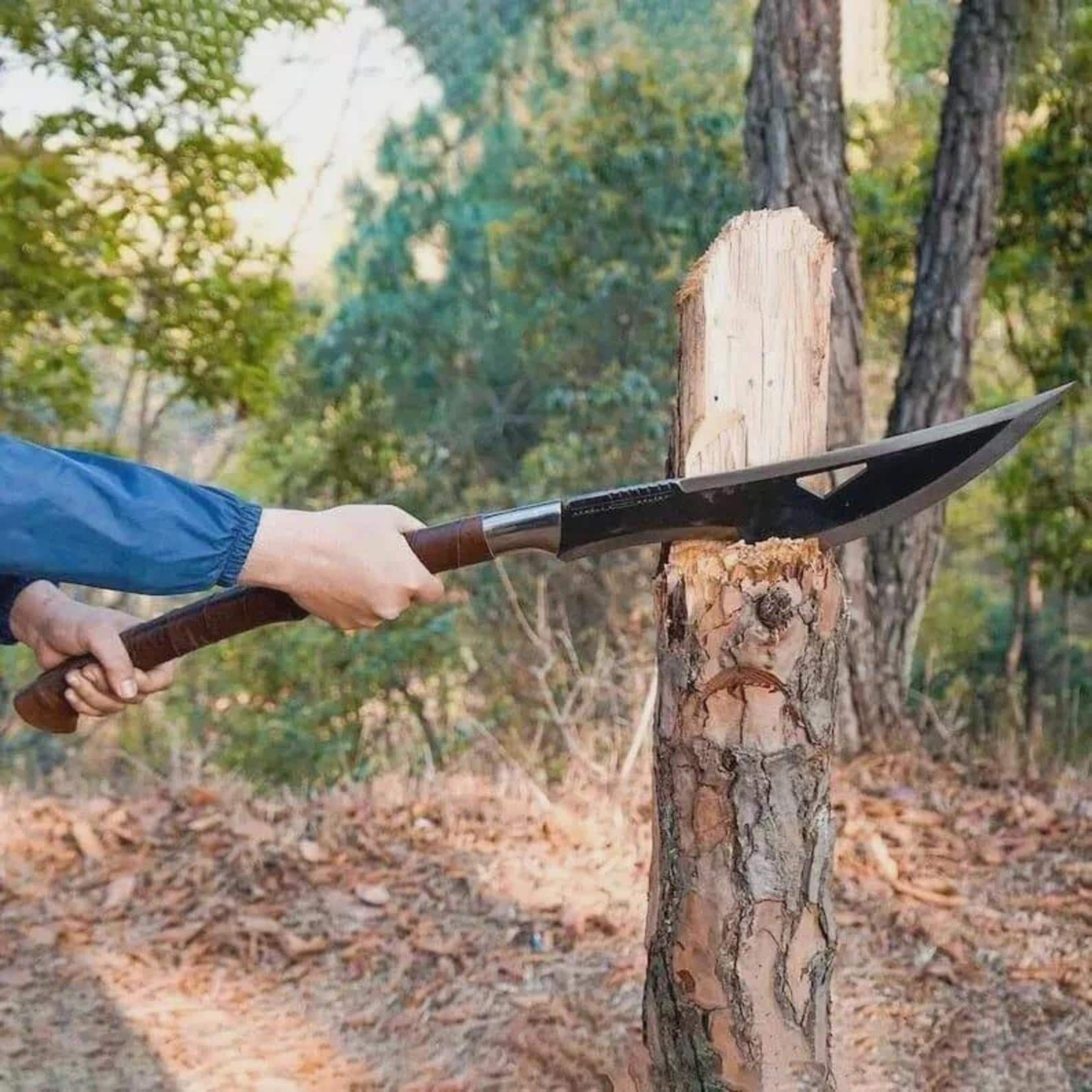 premium handmade tactical spear with high carbon steel head & rosewood handle