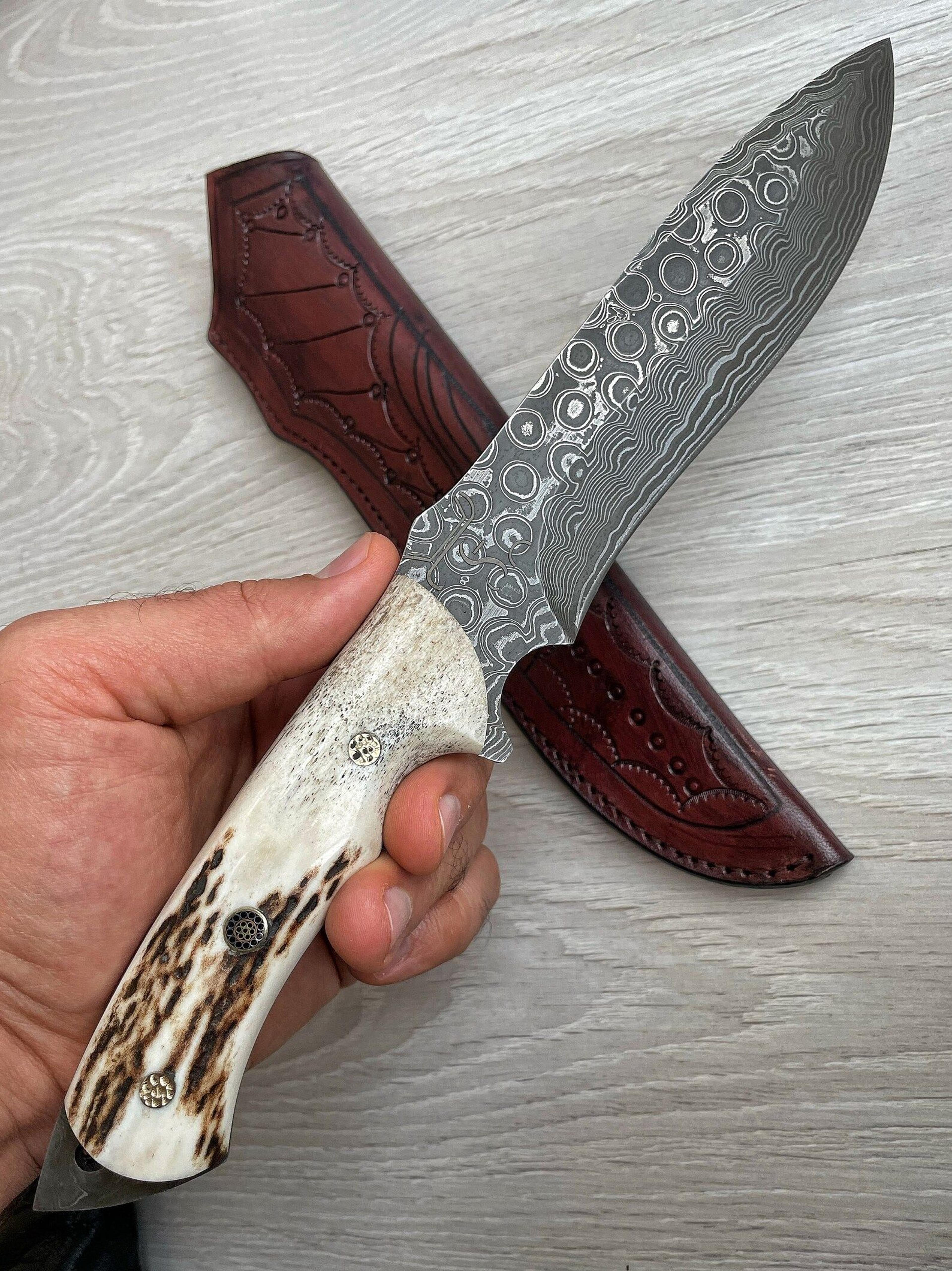 150 layer damascus outdoor knife with natural stag horn handle & leather sheath