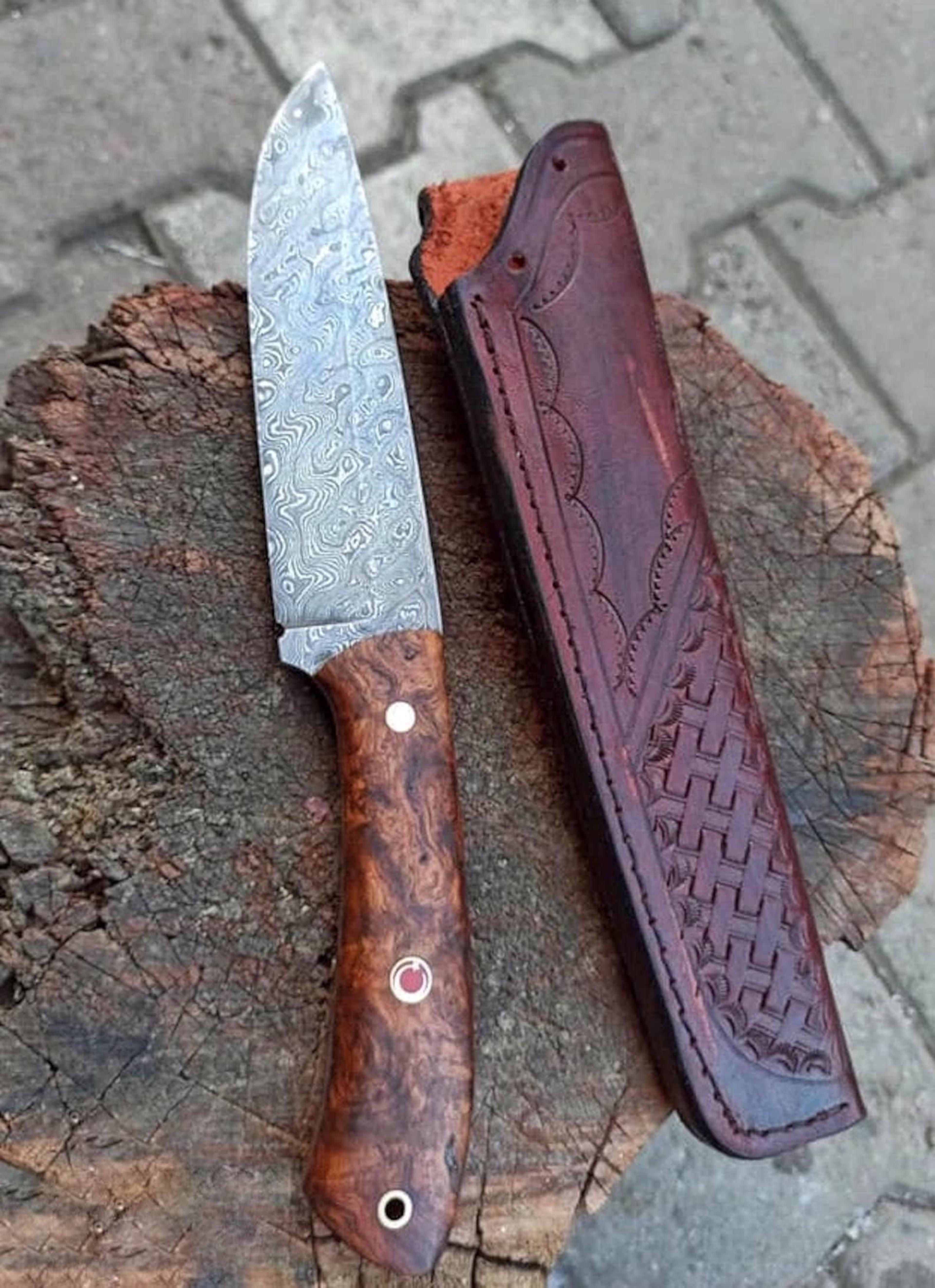 handmade damascus outdoor hunting knife – chestnut wood handle bushcraft blade