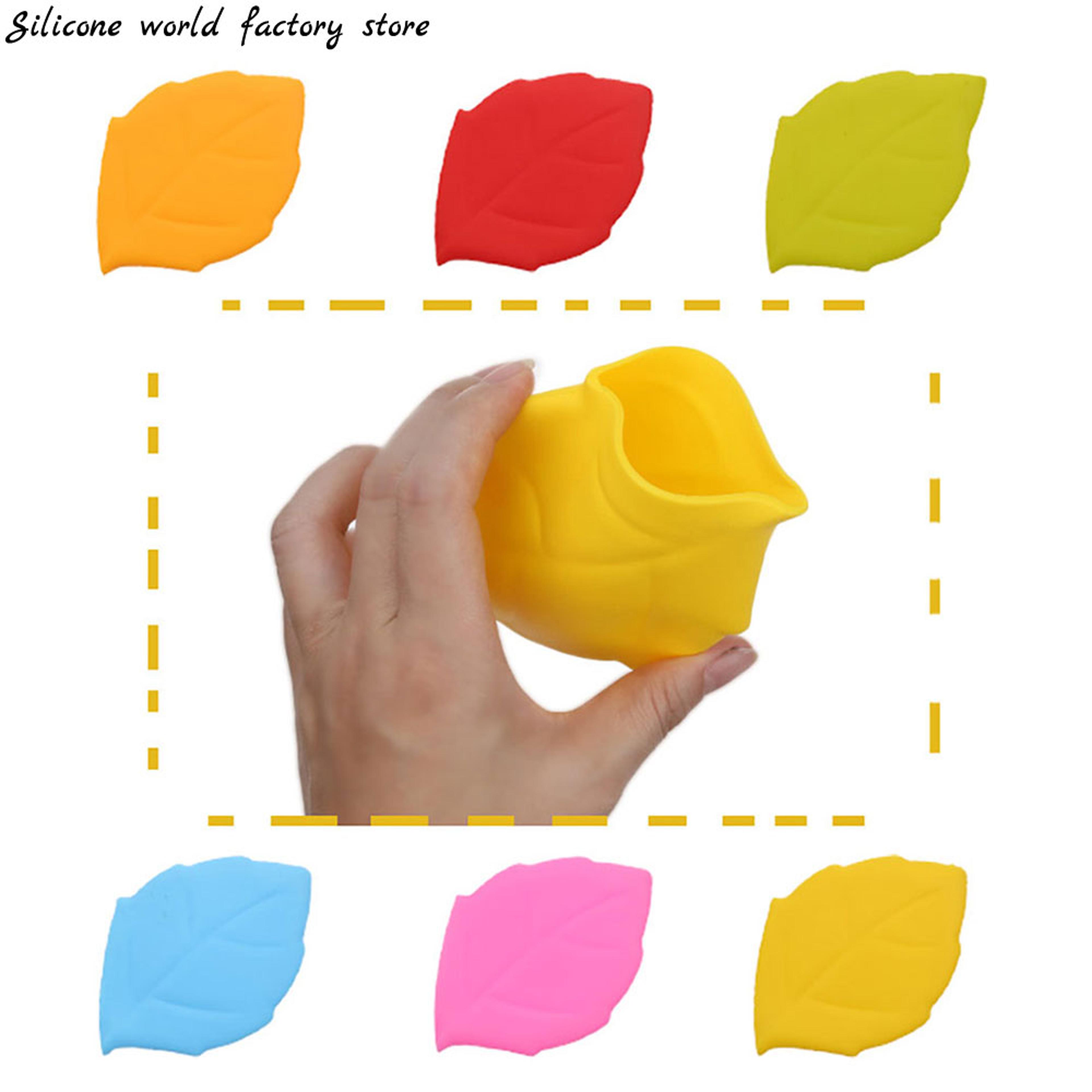 maple leaf silicone travel toothbrush cup for brushing and rinsing