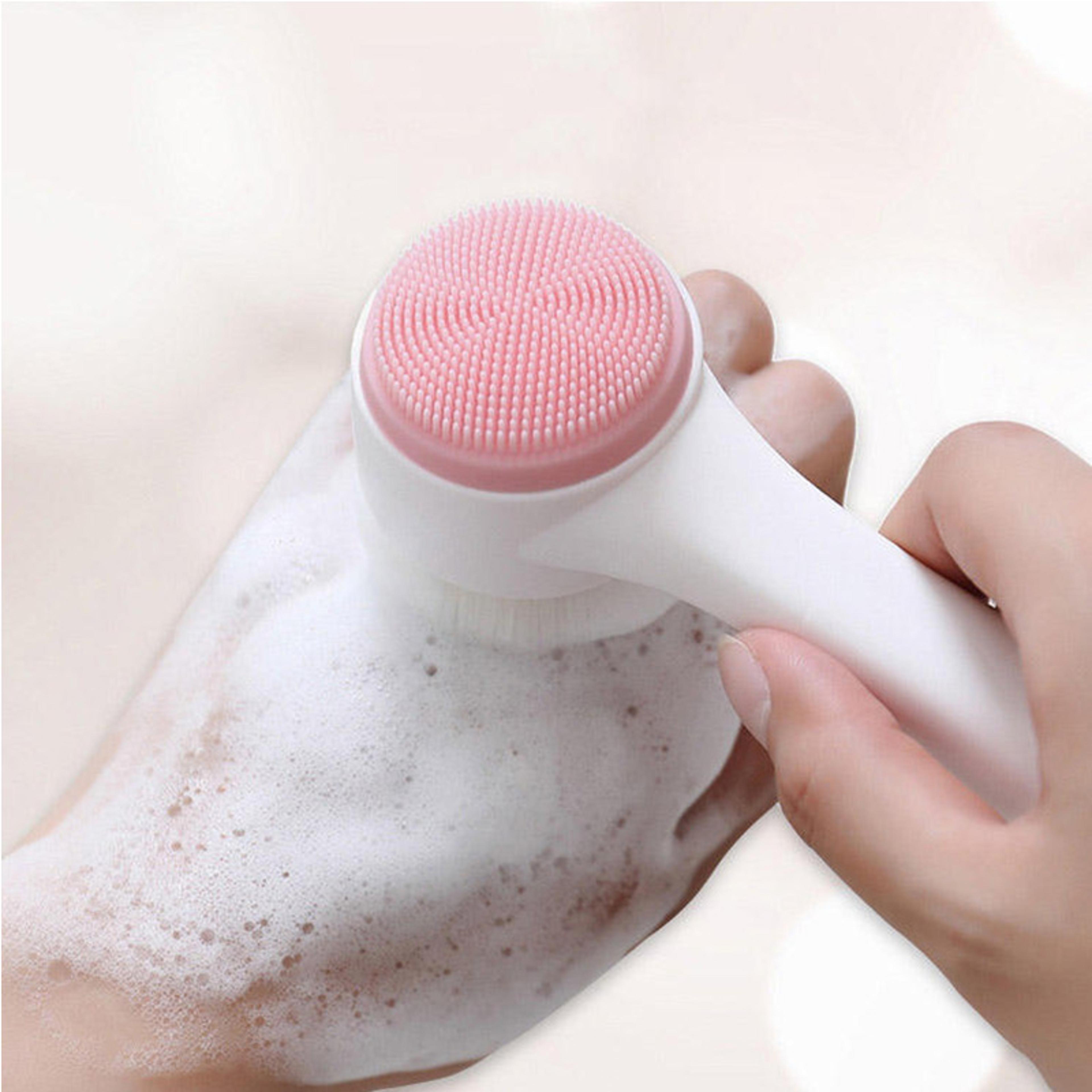 silicone facial cleansing brush for gentle exfoliation