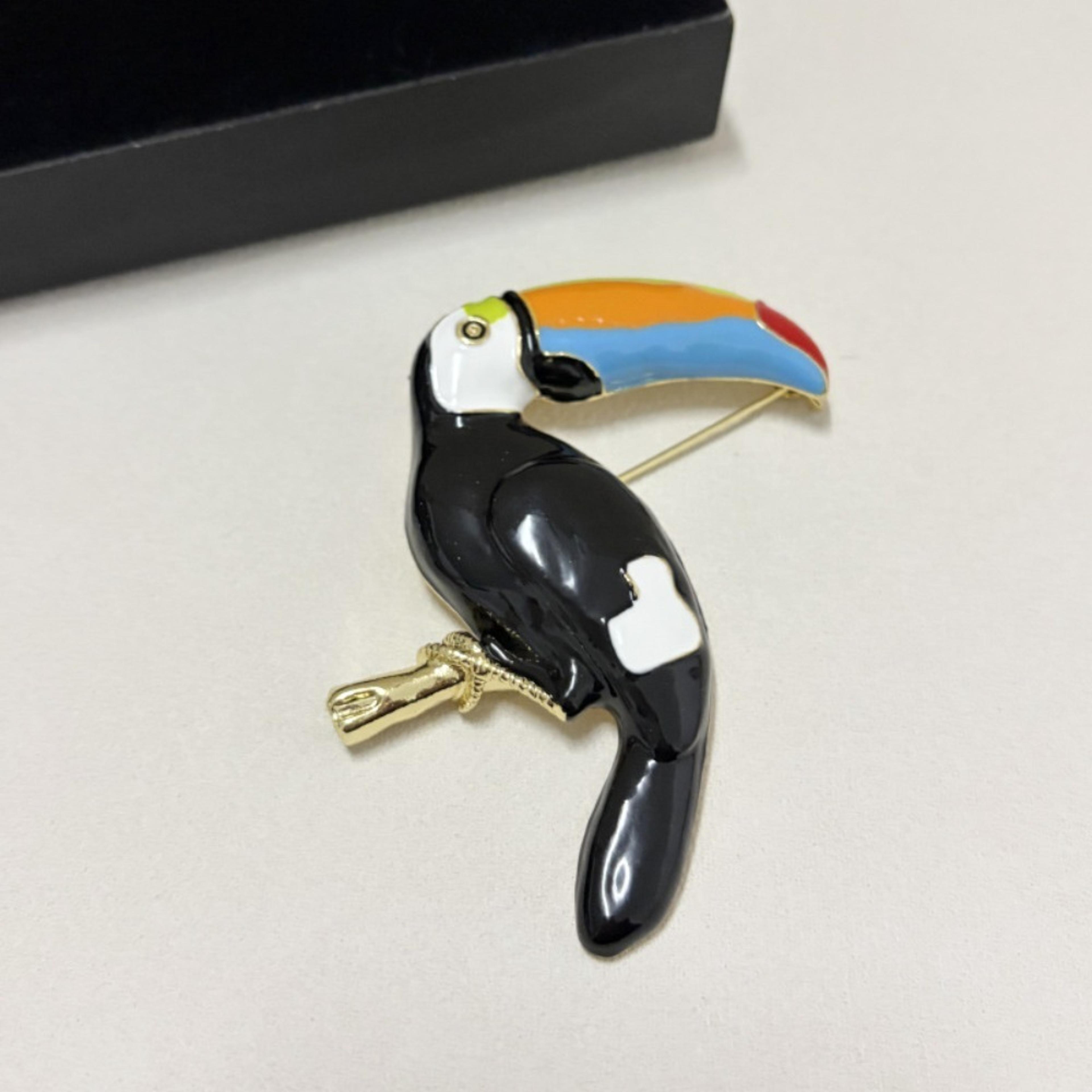 oversized toucan enamel choker necklace & brooch colorful statement jewelry for women