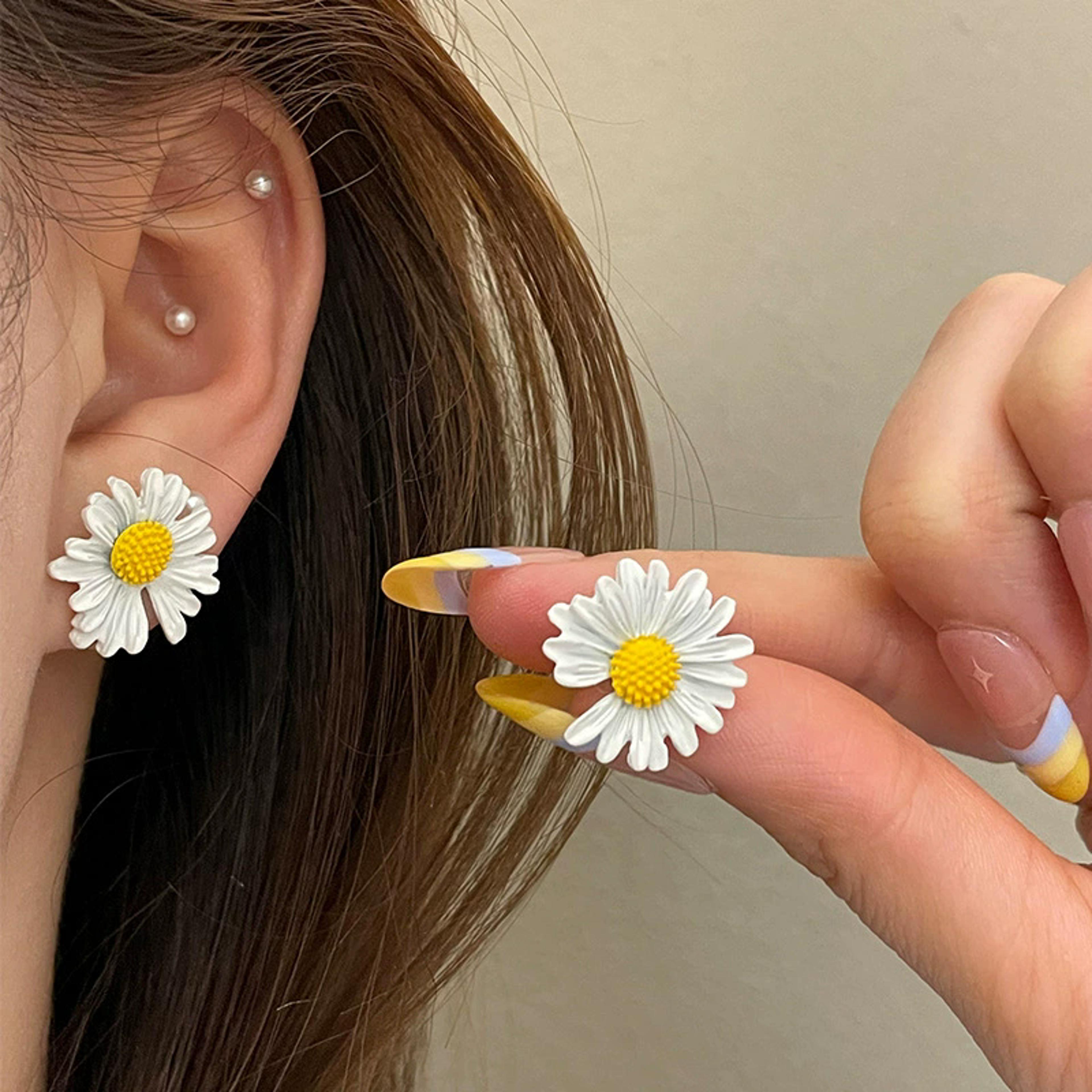 korean asymmetrical daisy stud earrings cute floral earrings for women & girls