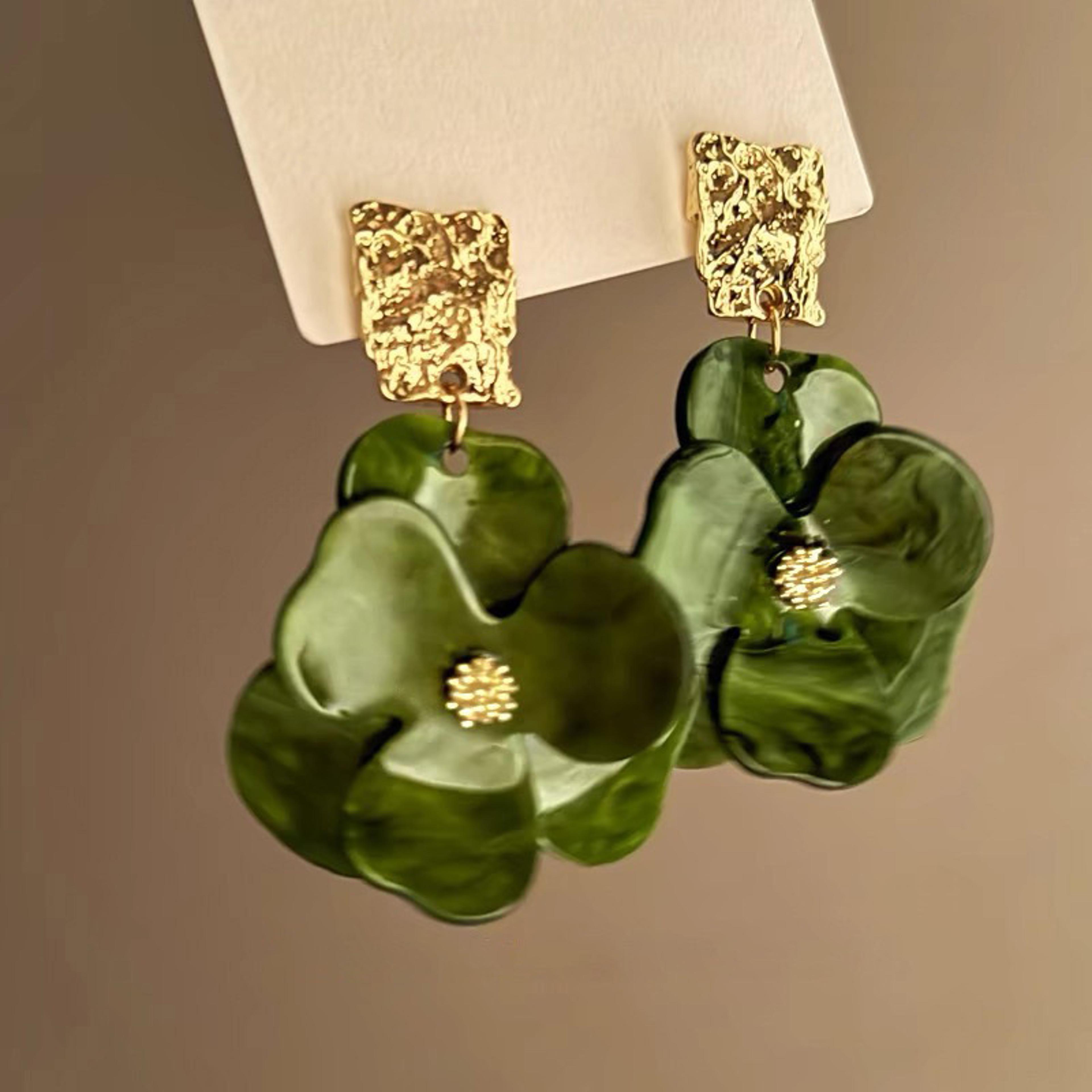 vintage flower dangle earrings elegant acrylic petal earrings for women