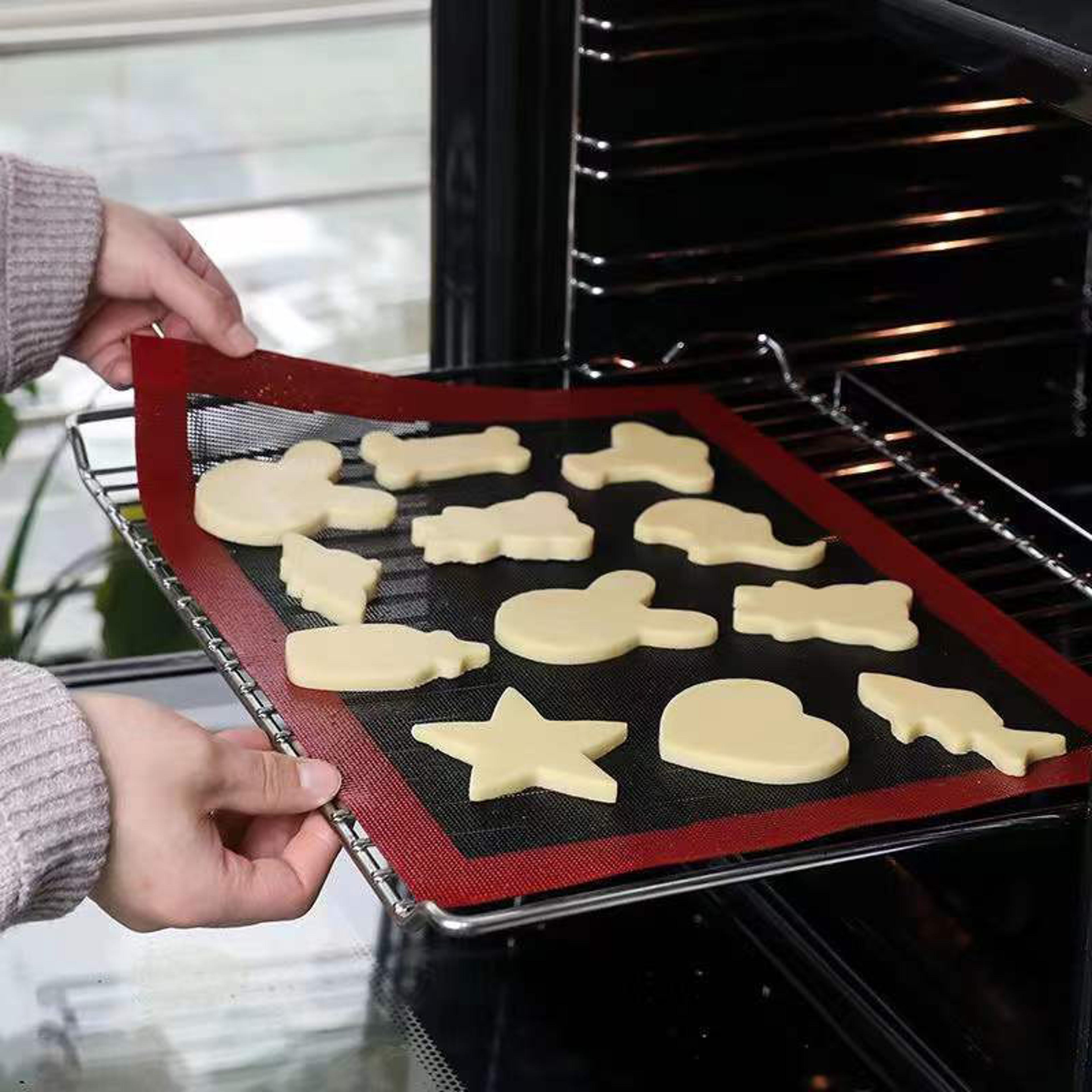 crispbake reusable silicone baking mat for bread cookies & pizza