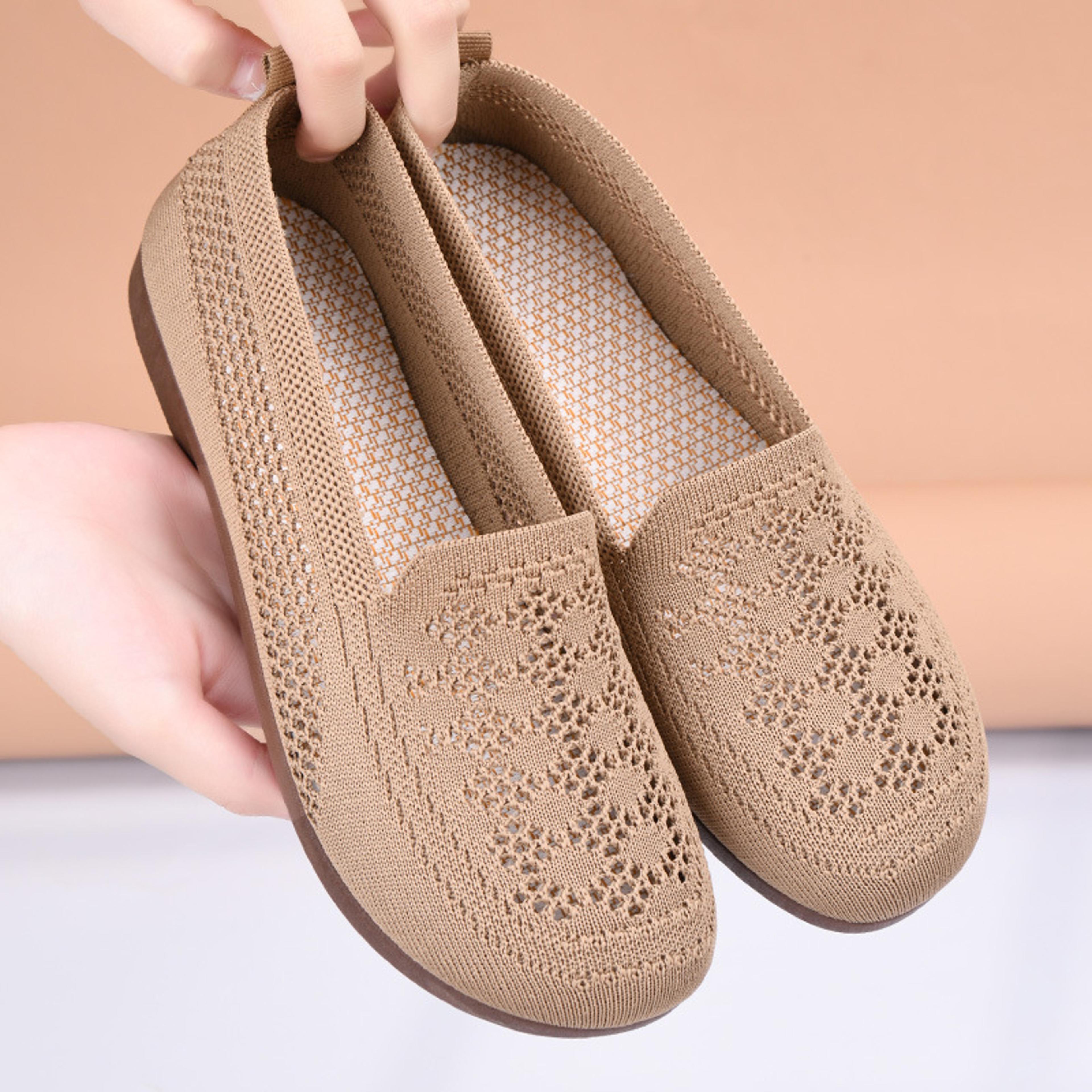 breathable womens summer mesh shoes, soft sole, shallow mouth, lazy casual shoes, lightweight mothers shoes for comfort