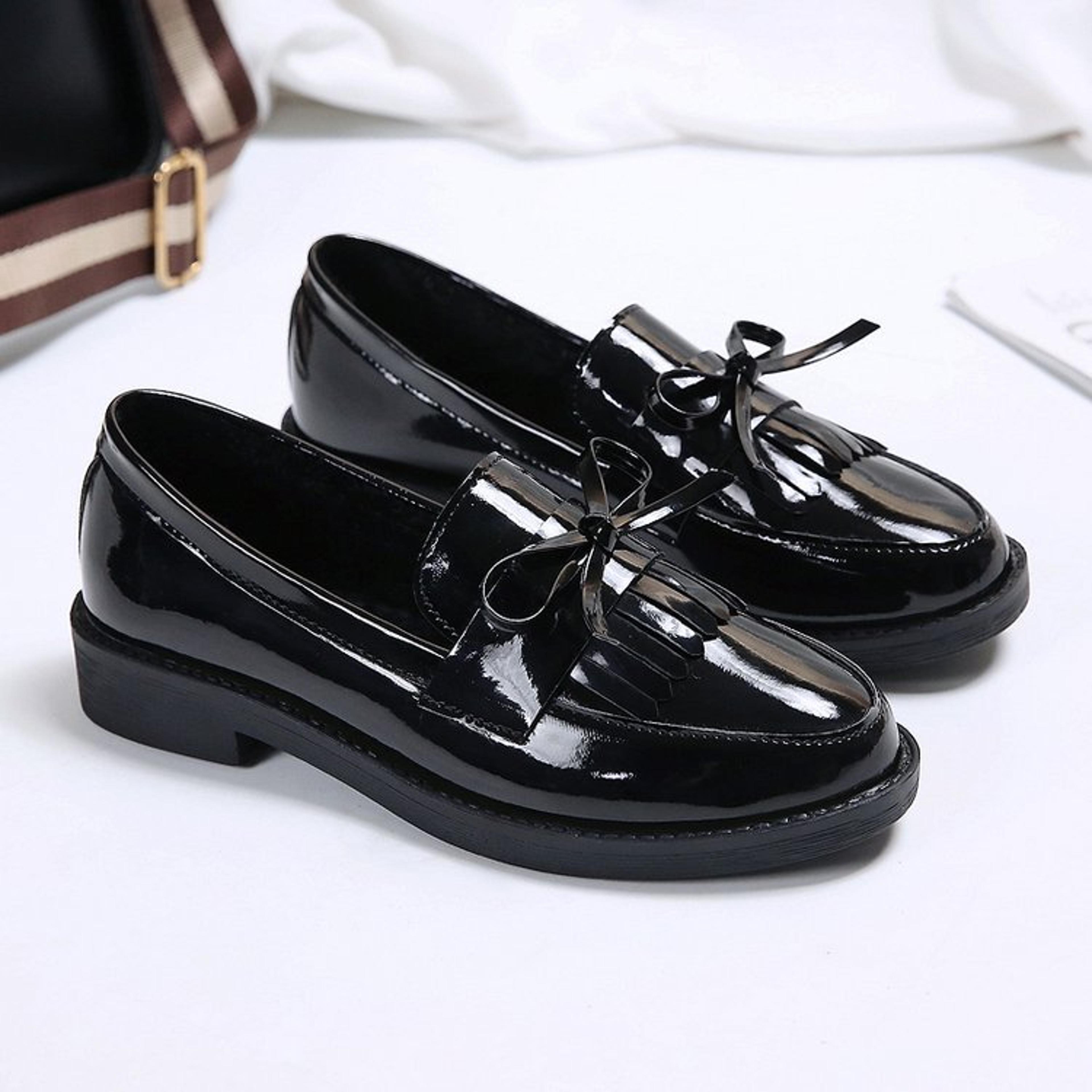 patent leather womens loafers, stylish tassel flats, comfortable bowknot small leather shoes, casual british female shoe