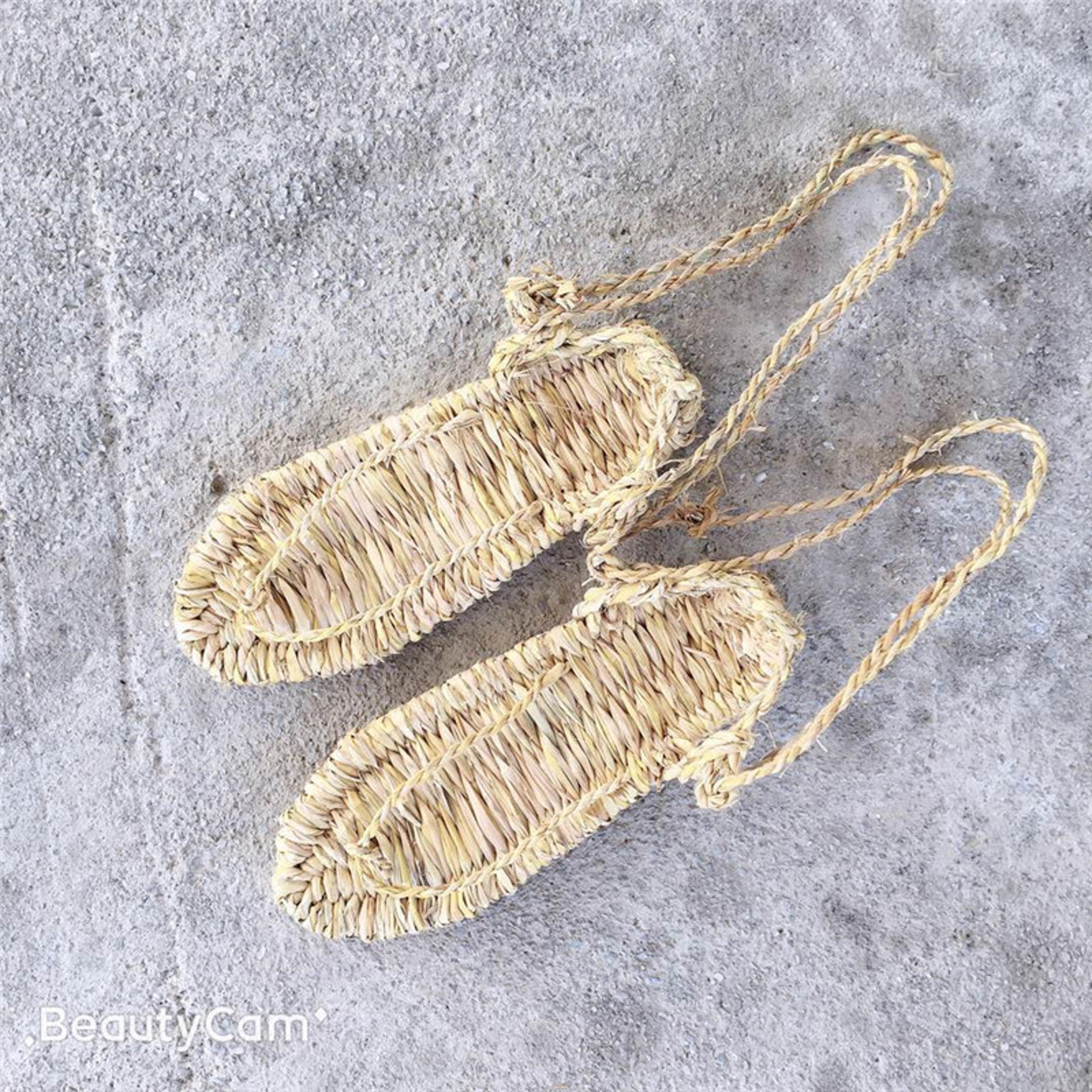 hand-woven straw sandals for men and women, japanese anime cos play shoes, retro drift beach sandals for summer