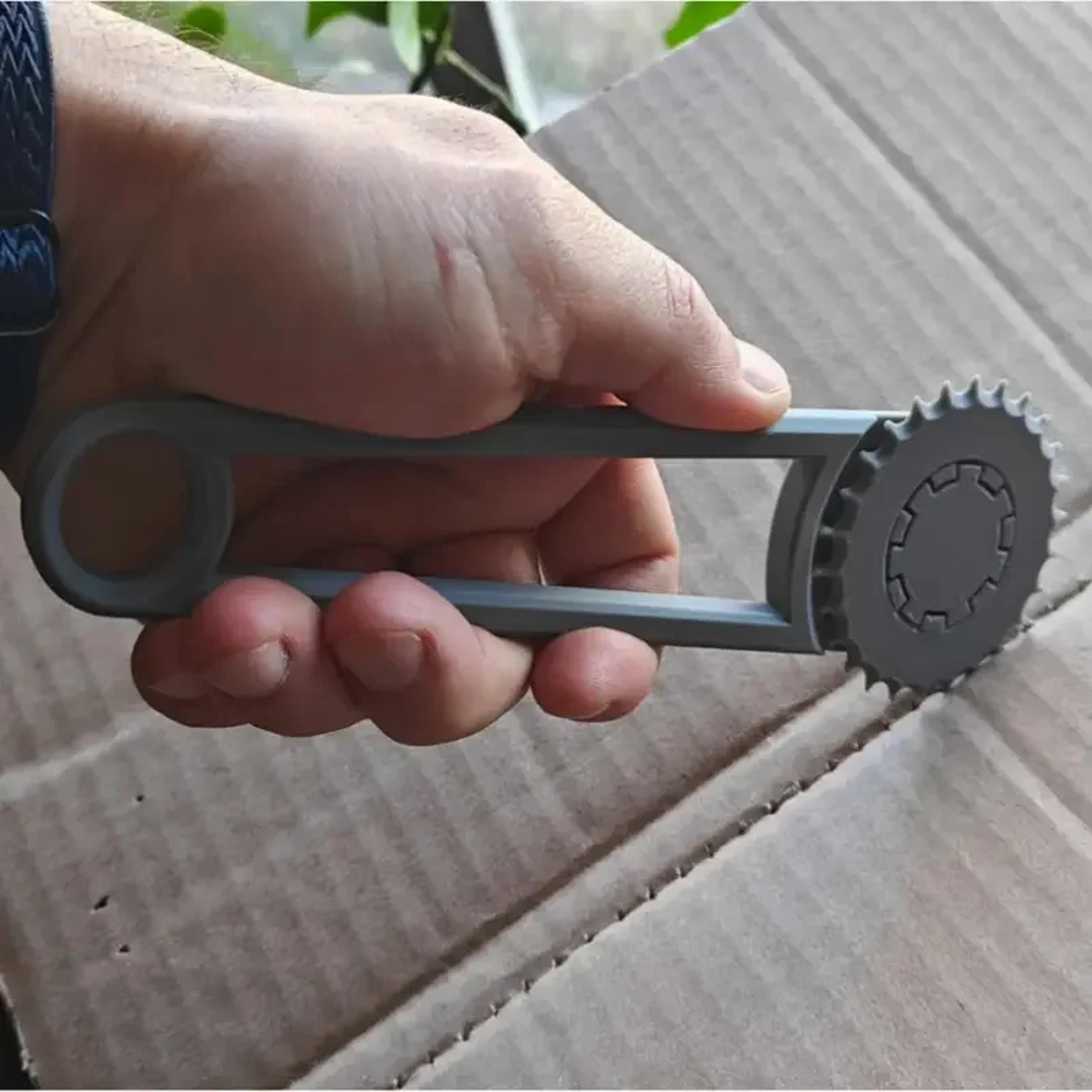 manual handheld paperboard box punch tool, adjustable steel roller grey hole punch for diy crafts