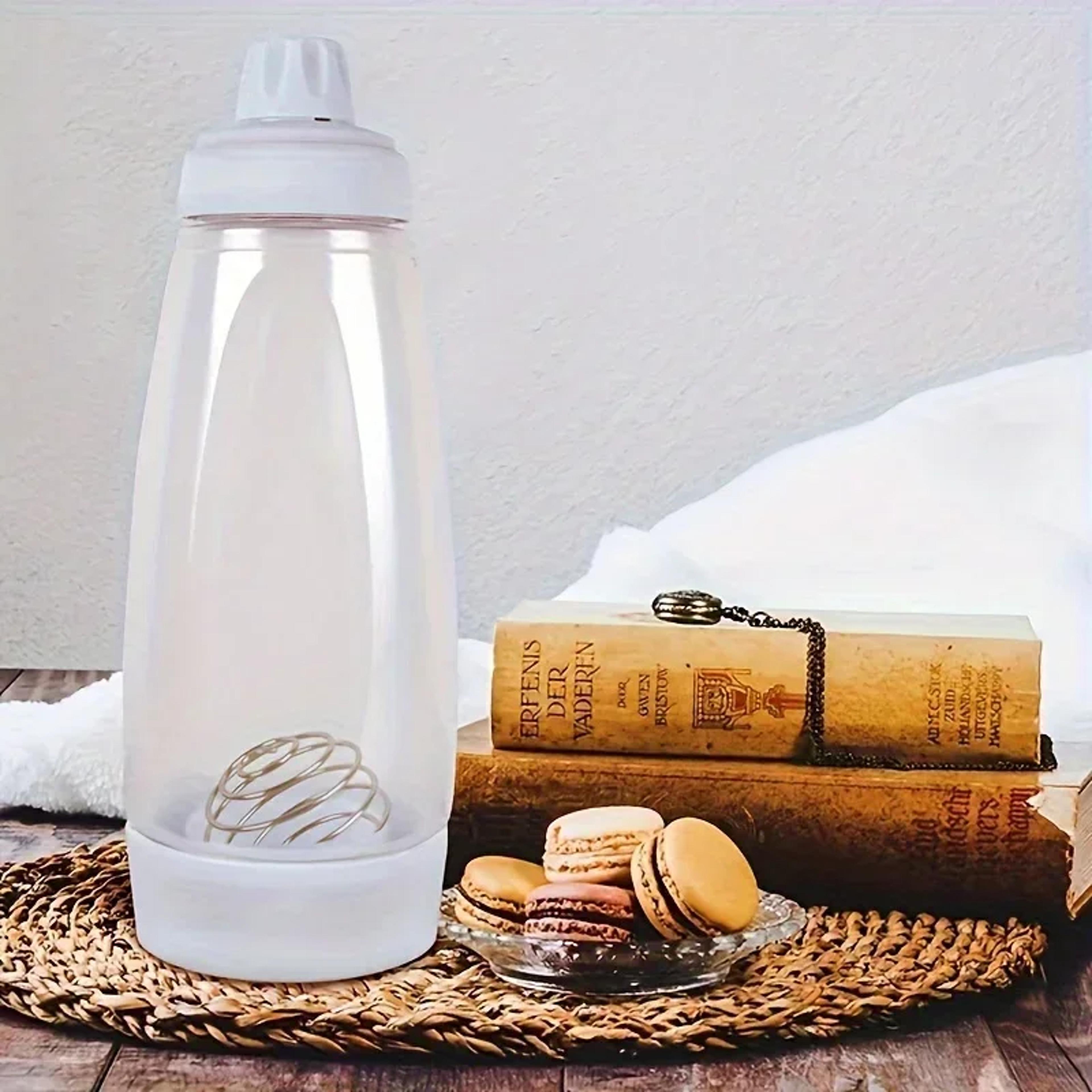 multi-functional household large capacity batter shaker cup, hand-cranked mixing bottle, easy to clean batter dispenser