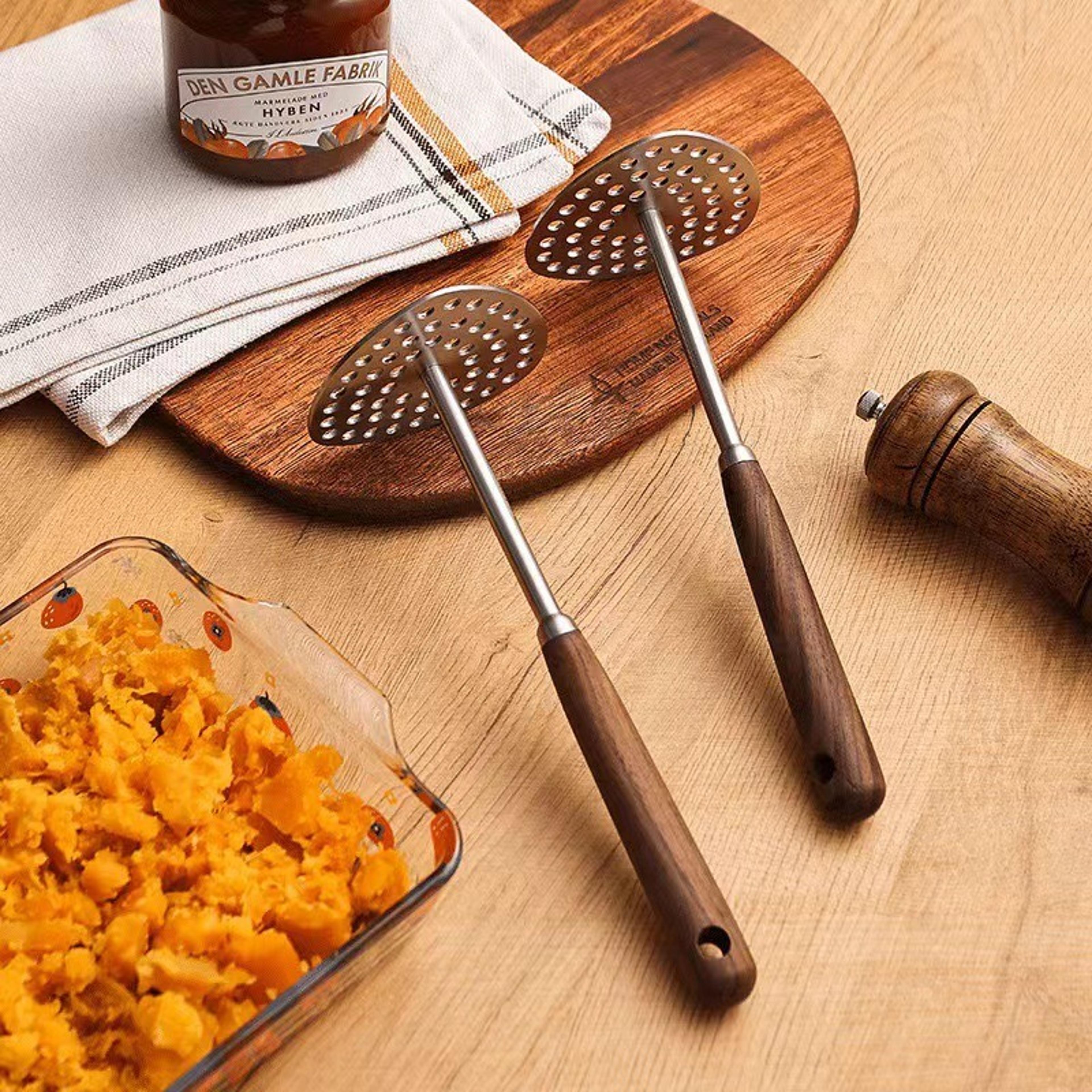 stainless steel potato masher with wooden handle, manual pumpkin ricer, household pressing tool, kitchen vegetable fruit