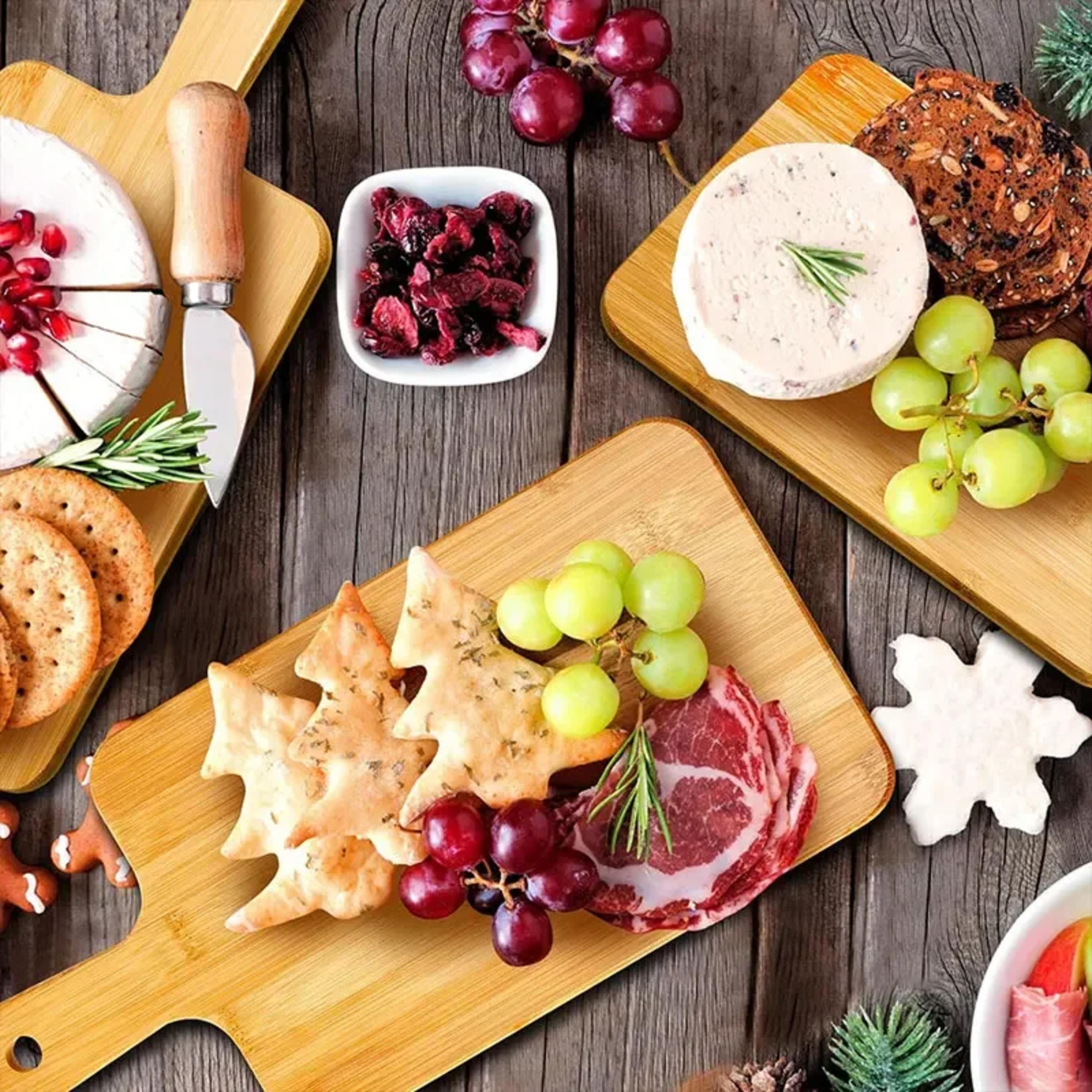 large bamboo cutting board with handle, wooden kitchen chopping board for pizza, vegetables, meat, durable serving board