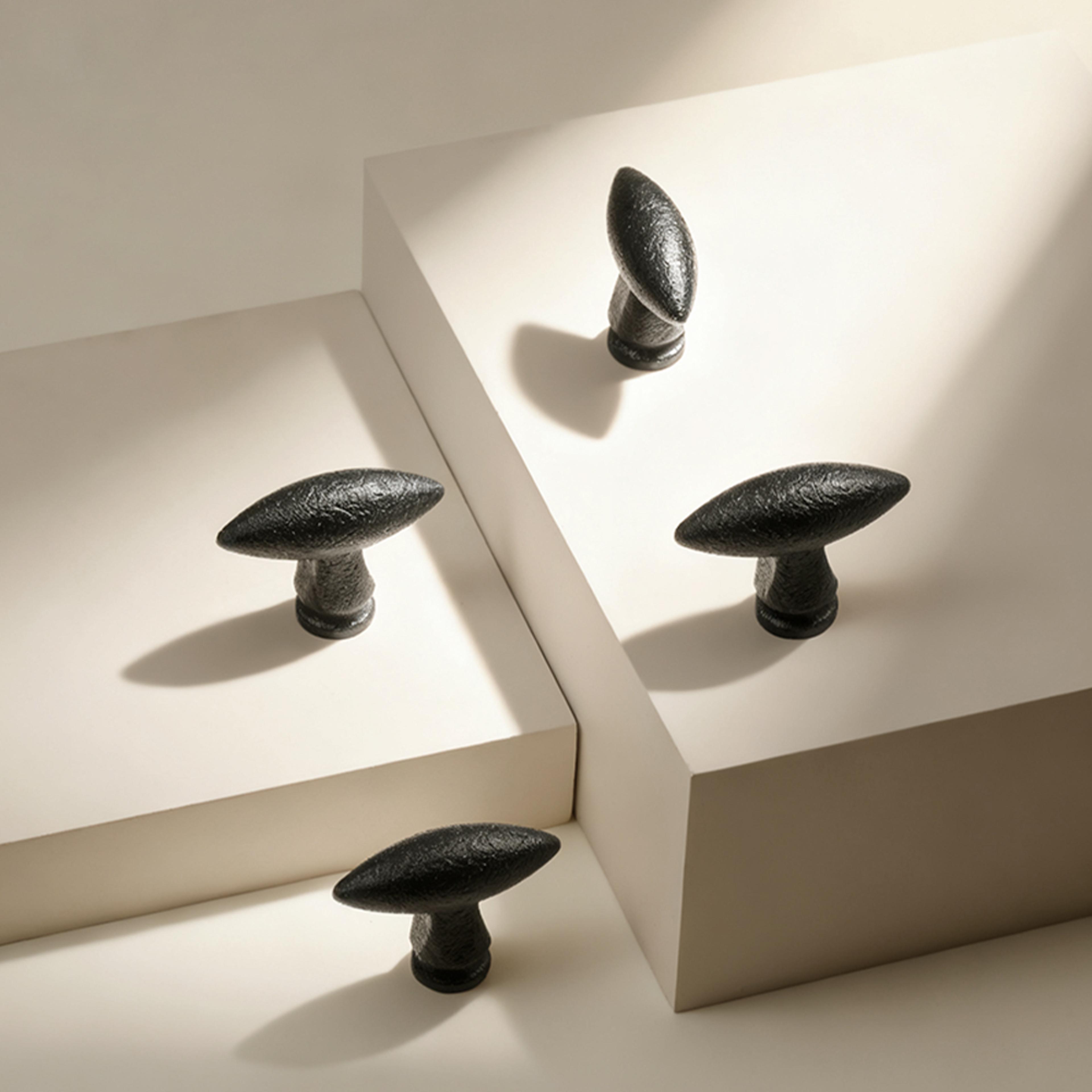 retro-inspired distressed finish, dooroom solid brass black cabinet knobs, t-bar handle for furniture drawers