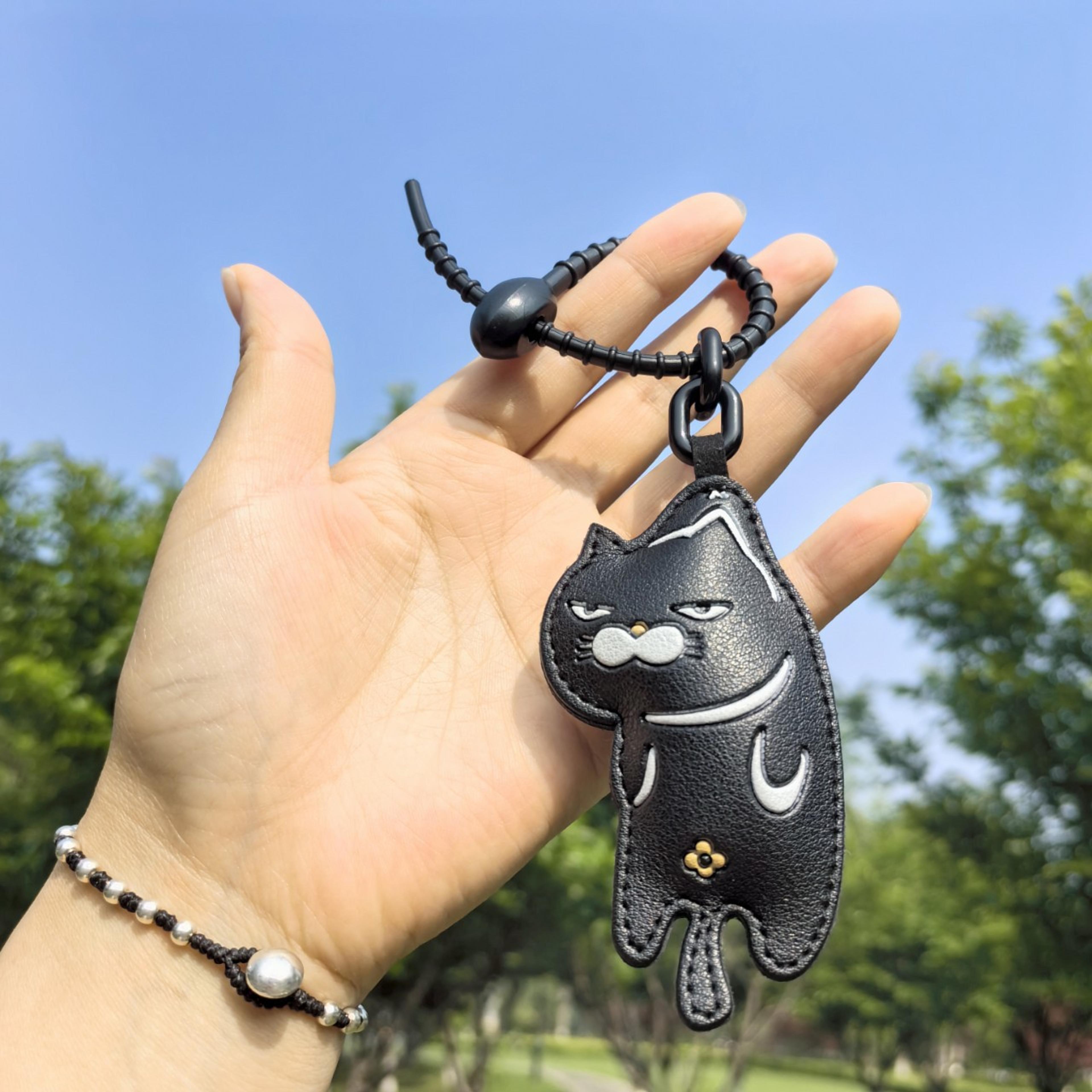 cartoon cat leather keychain cute bag accessory for girls, perfect gift