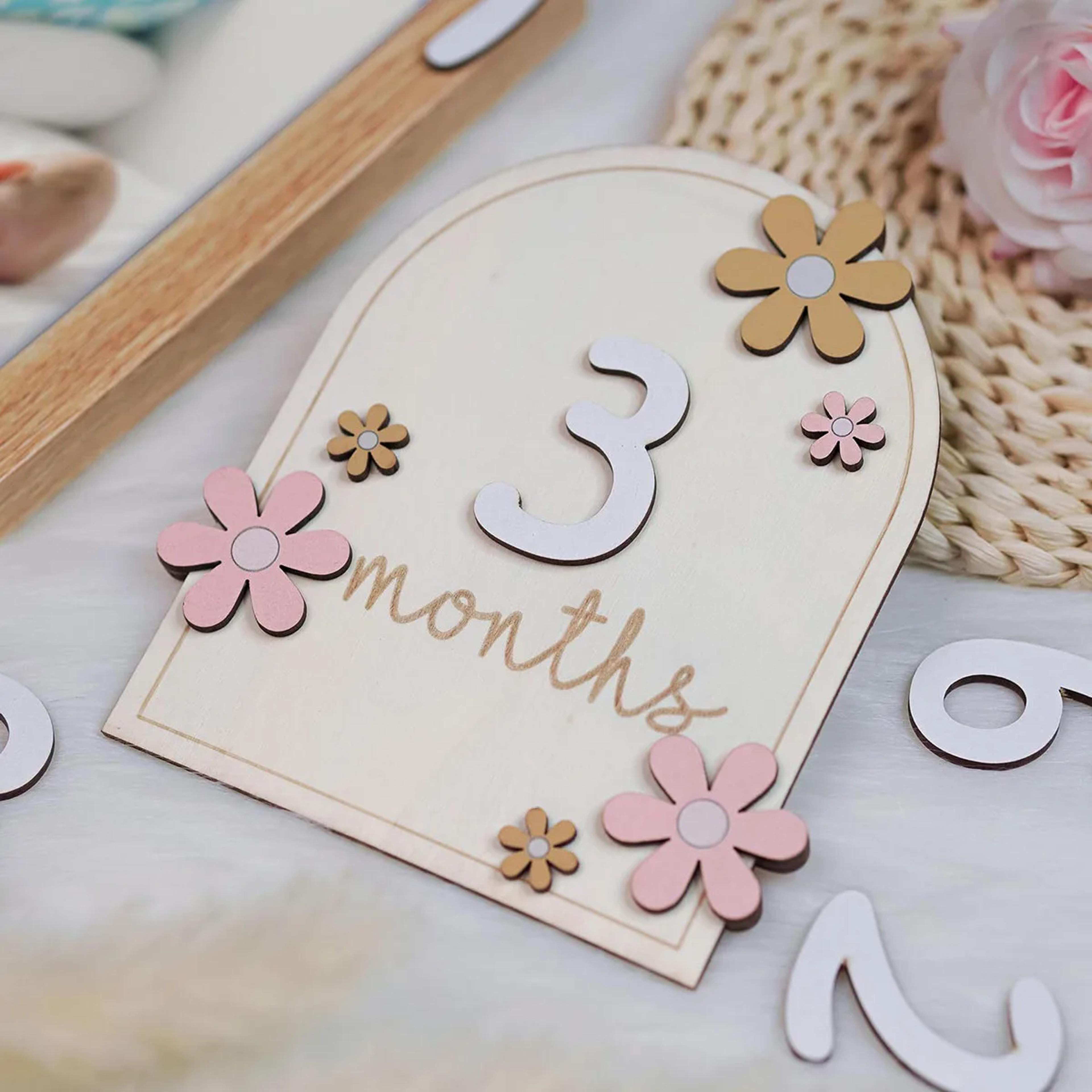 double-sided wooden baby milestone cards, monthly numbers, floral newborn photography props for boys and girls