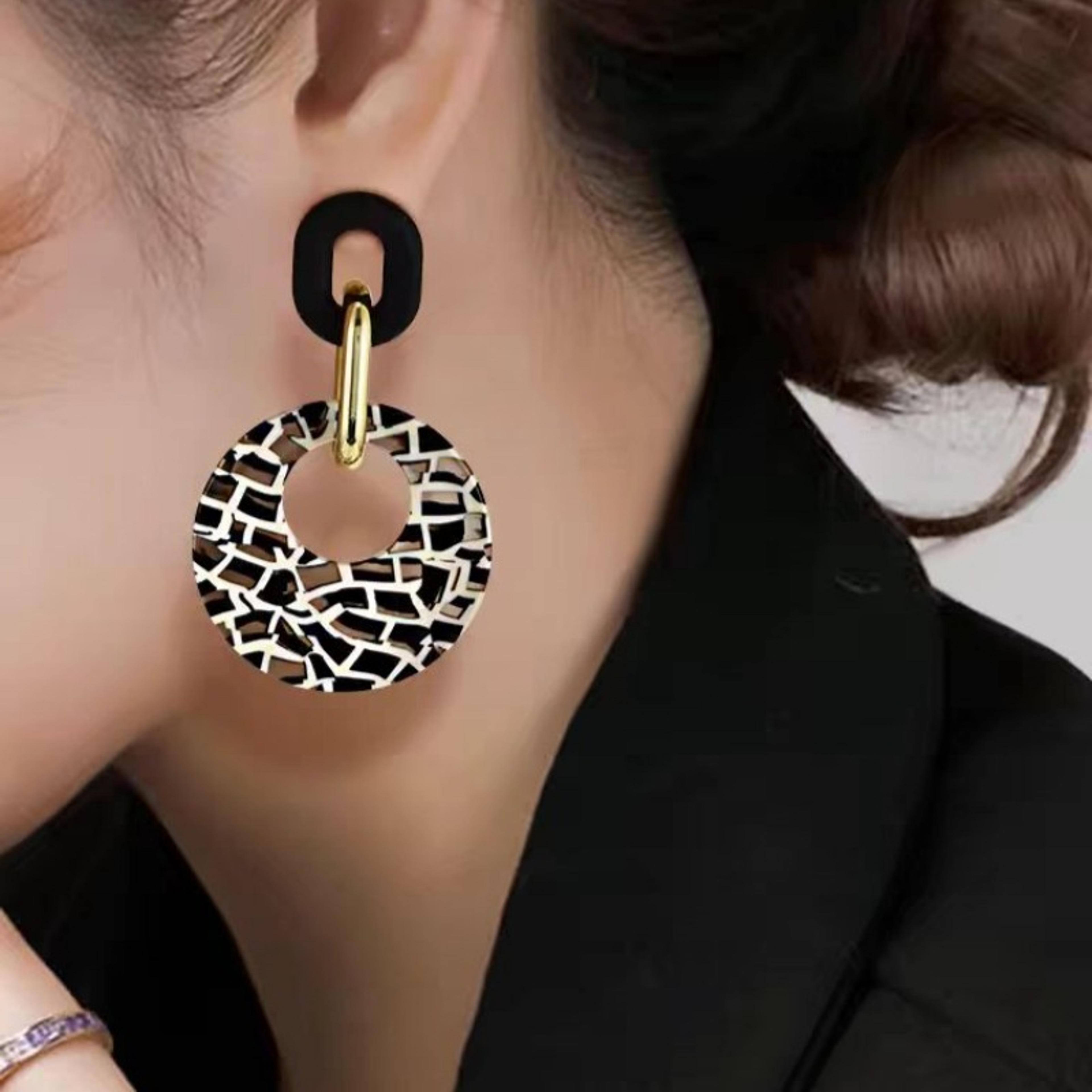 geometric leopard print circle earrings, temperament exaggerated versatile earrings, leopard advanced earrings acrylic