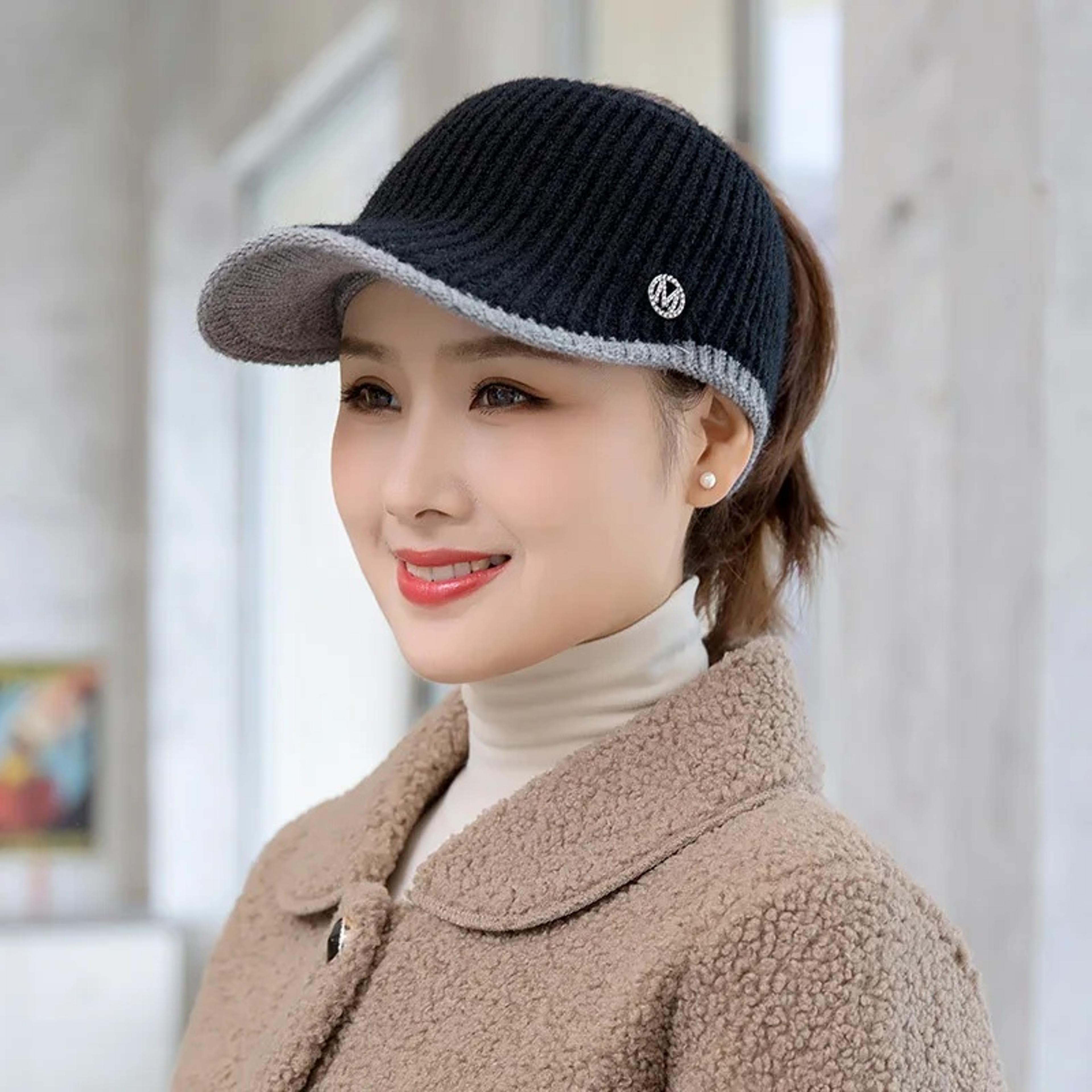 breathable outdoor knit baseball cap for women, fashionable winter woolen hat for cycling and running
