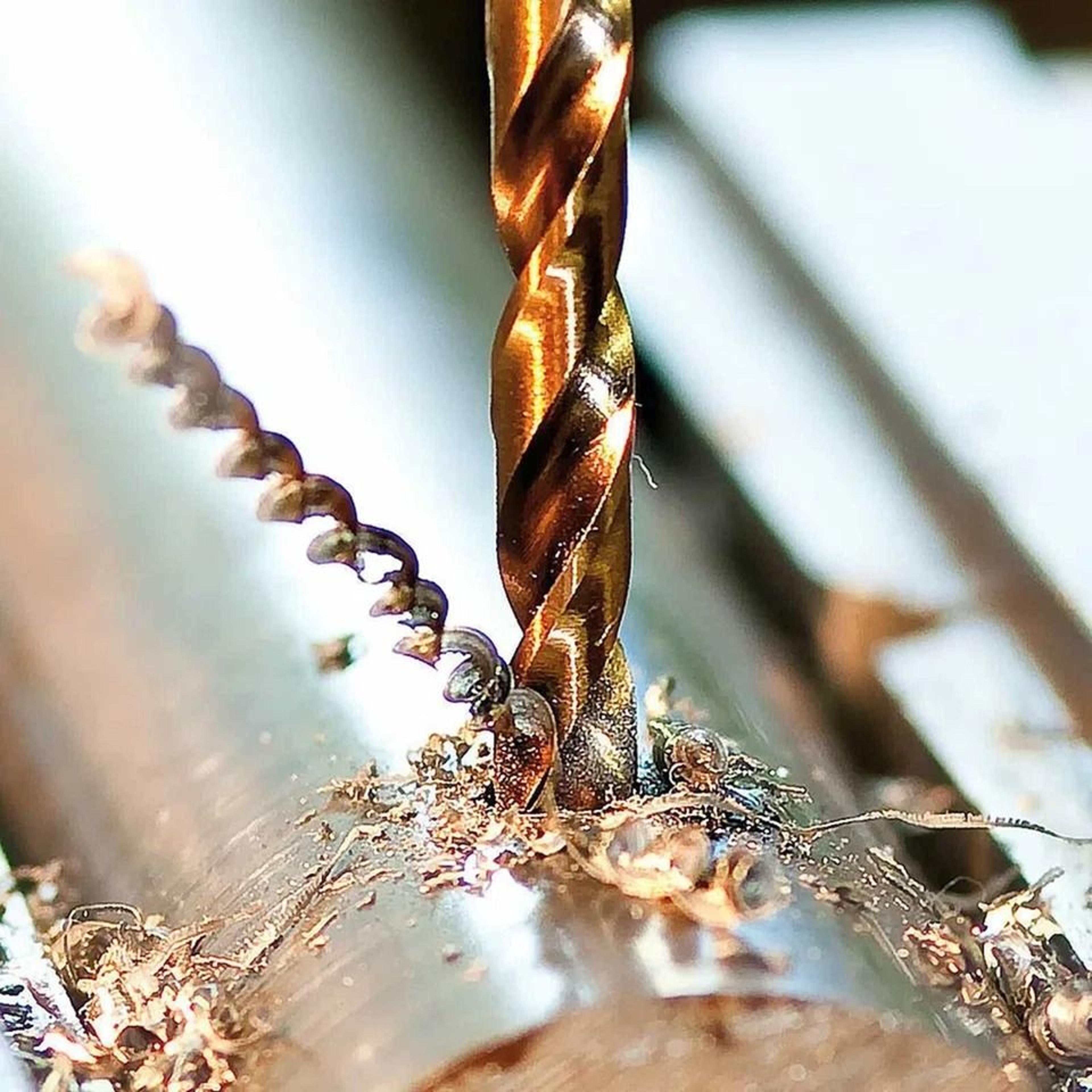 hss titanium coated twist drill bit set with quick release hex shank for metal & wood