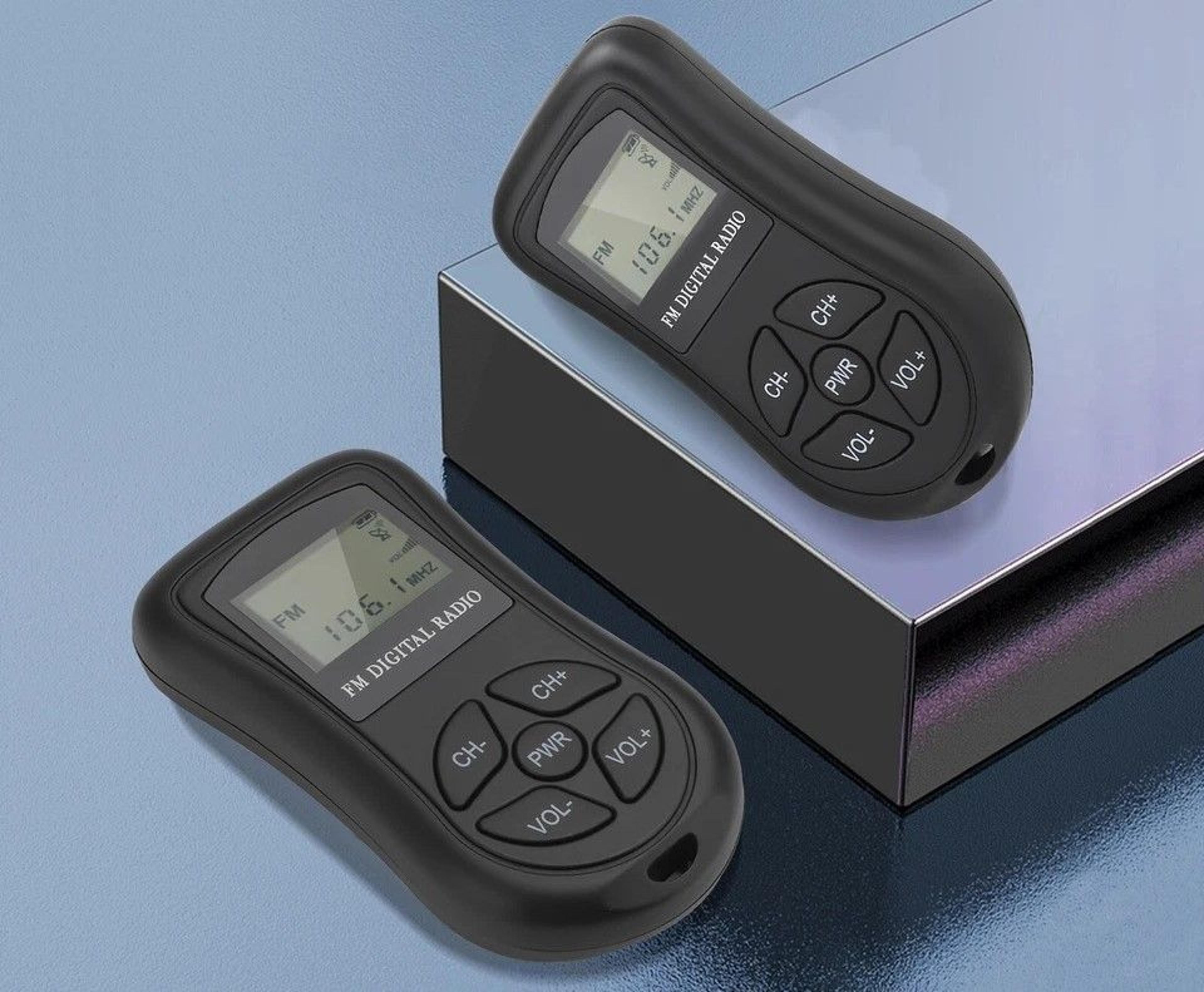 portable digital fm radio with lcd screen & 3.5mm earphone jack compact & stereo