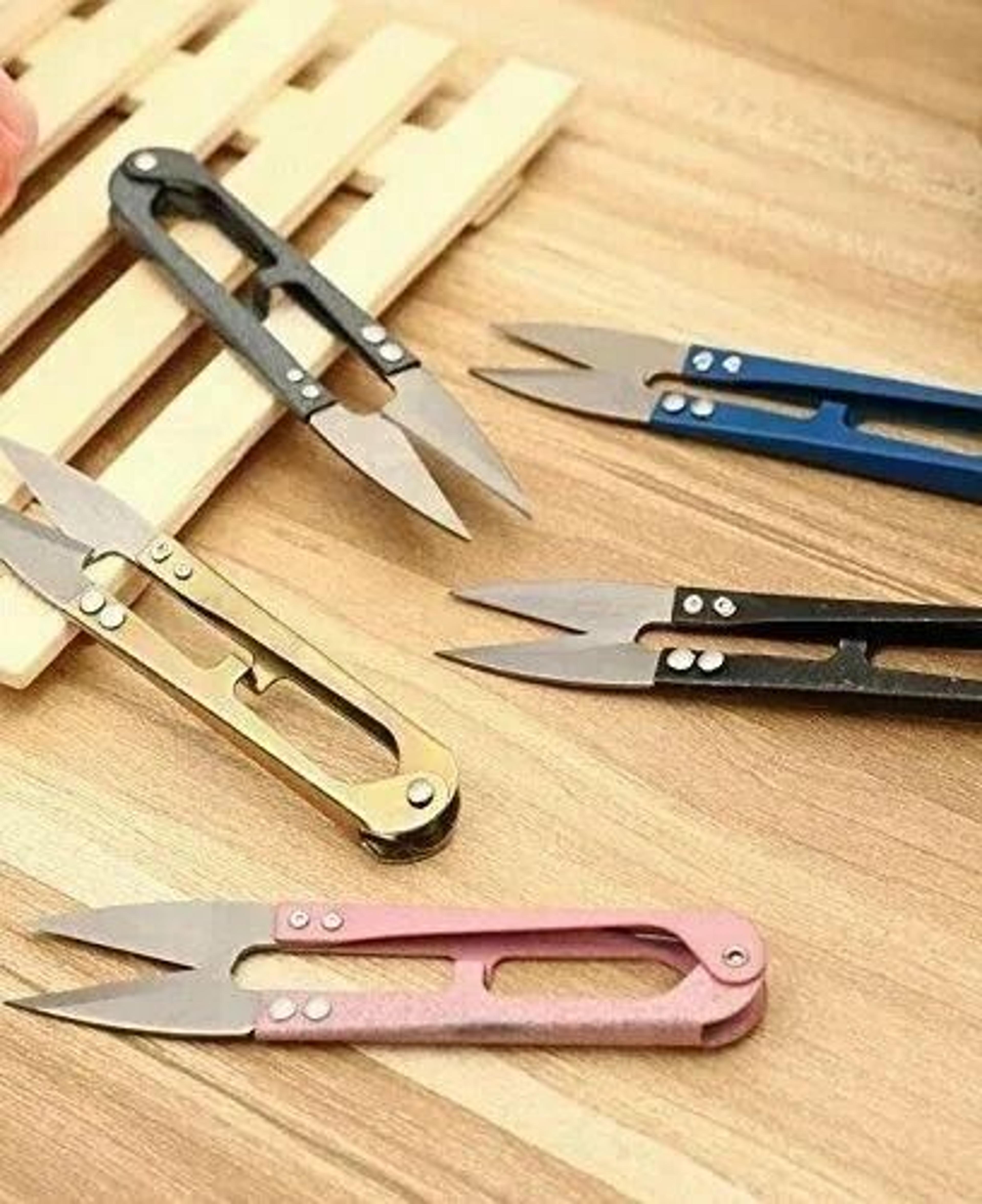embroidery snips thread cutter scissors for sewing, quilting & yarn trimming
