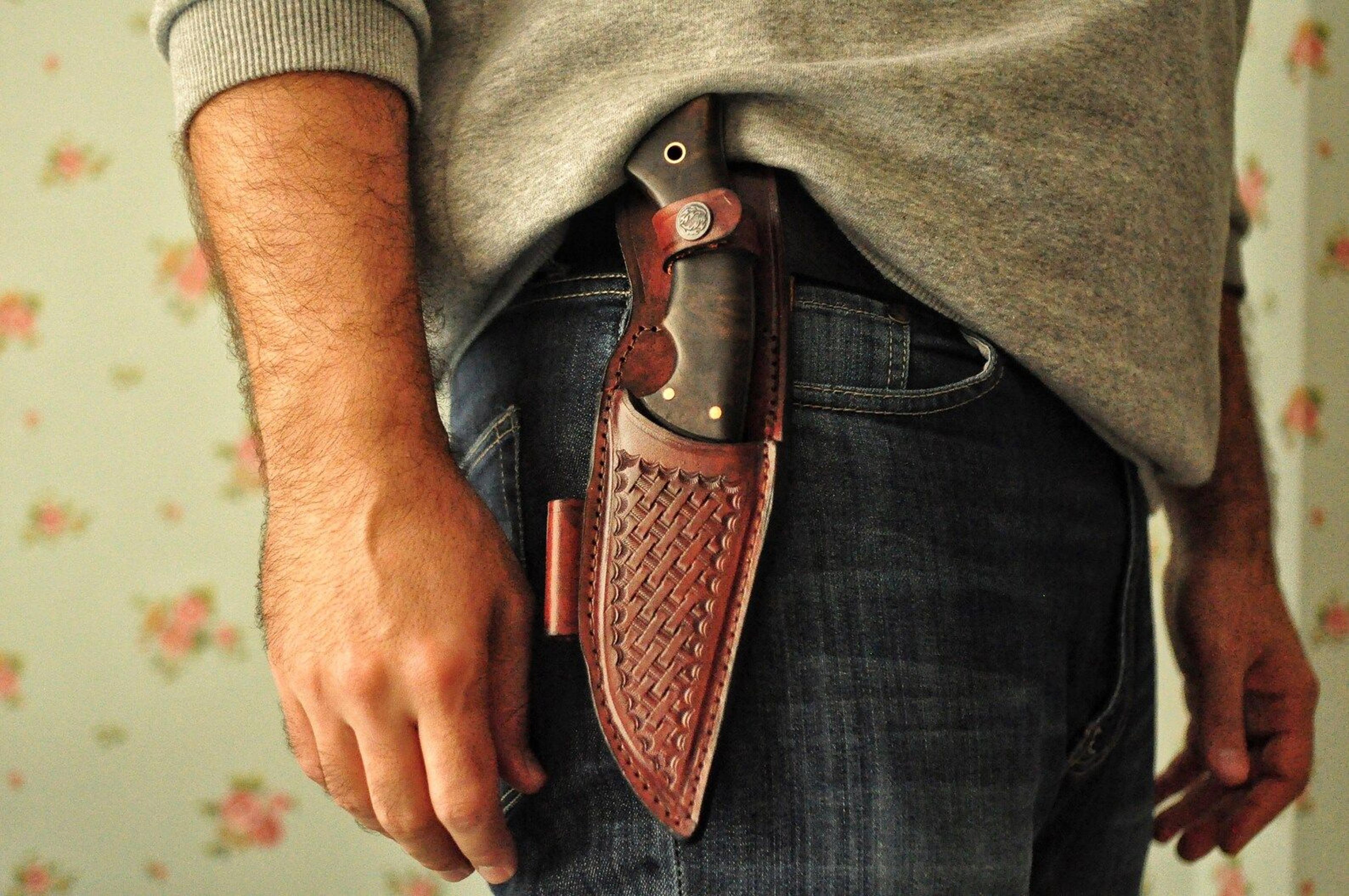 handmade 1075 carbon steel hunting knife – walnut handle outdoor survival blade