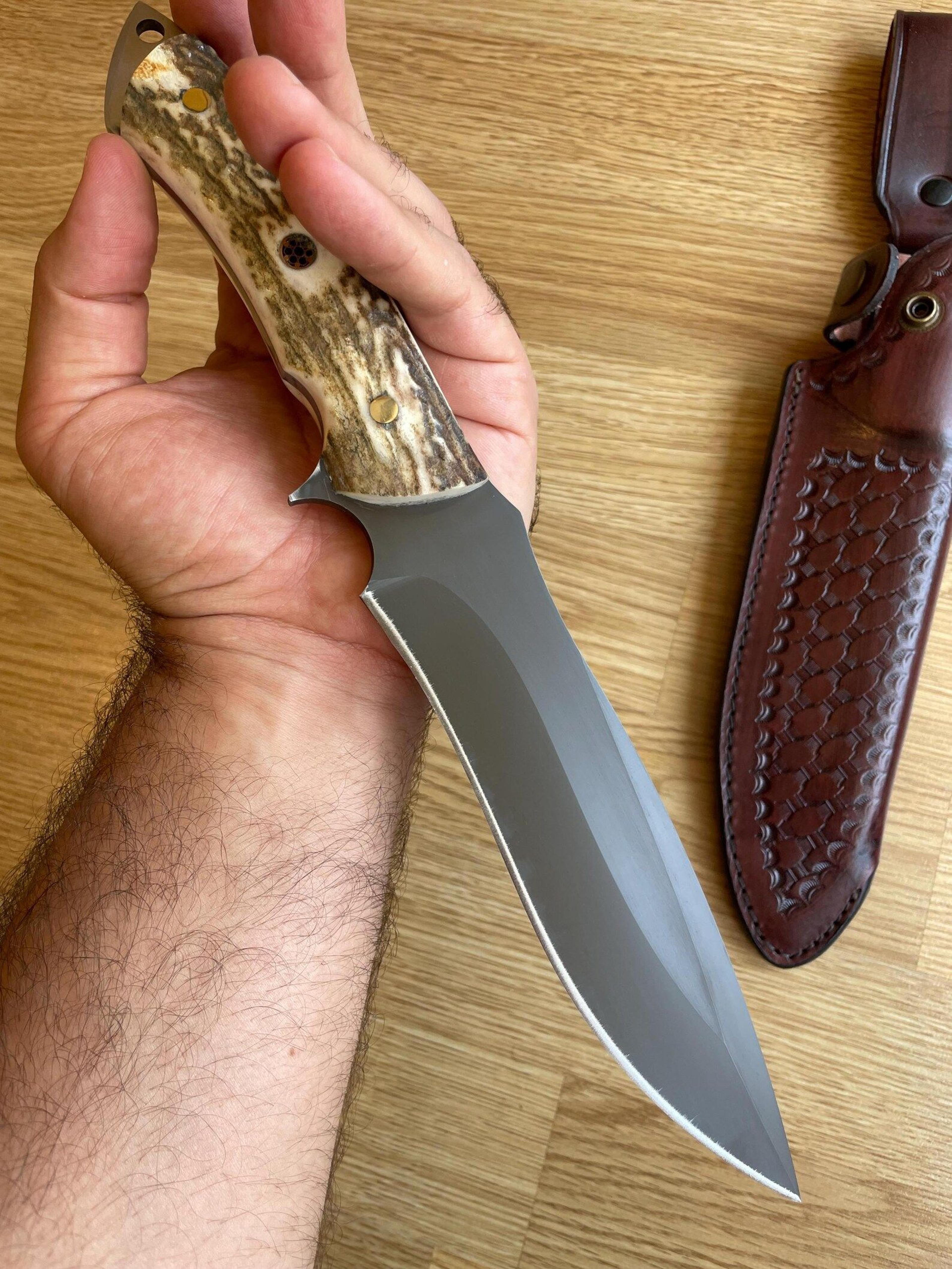 premium full tang survival knife with 1075 steel & stag horn handle