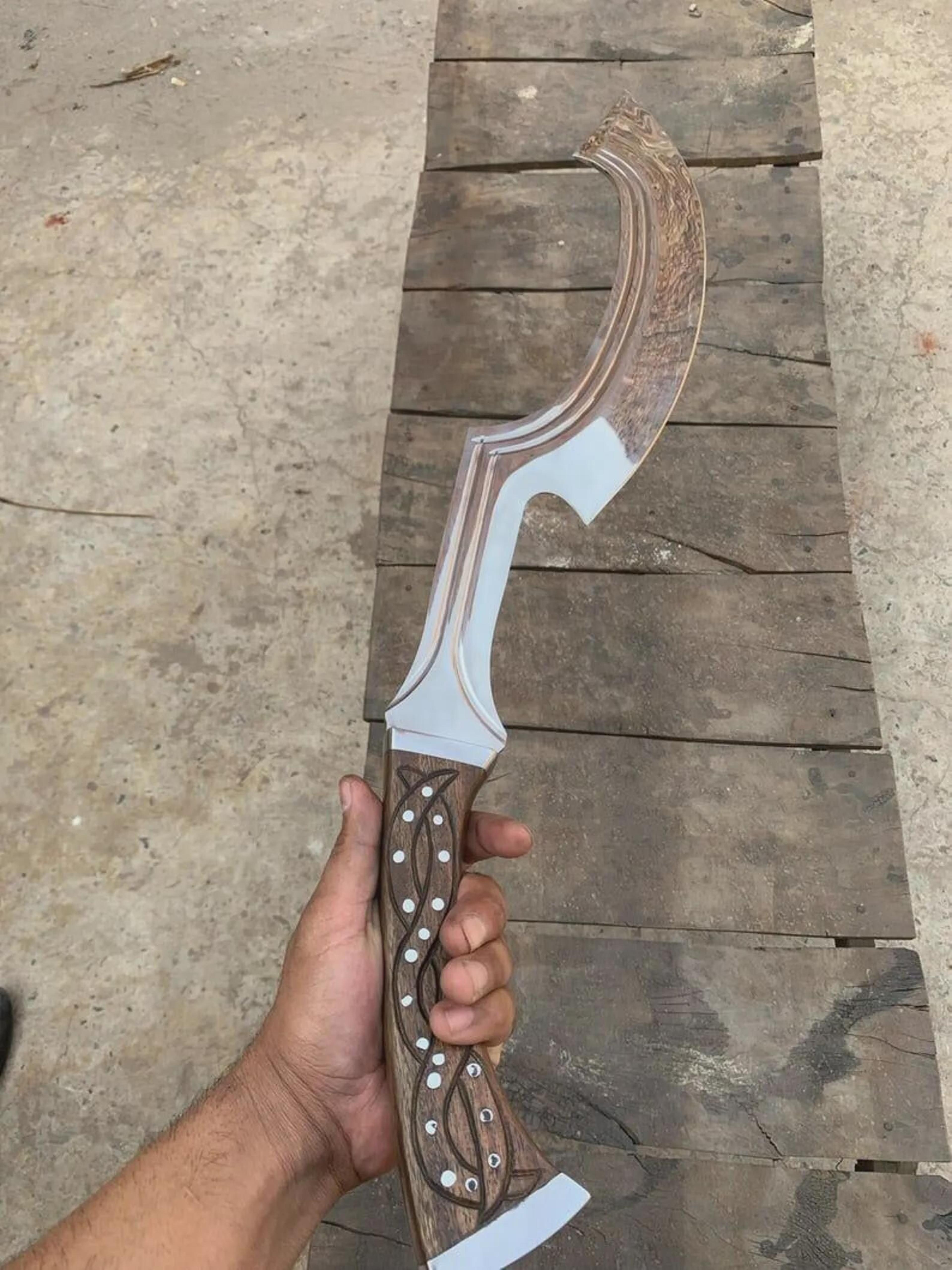 hand-forged khopesh blade machete knife - high-grade carbon steel curved blade with rosewood handle and cow leather
