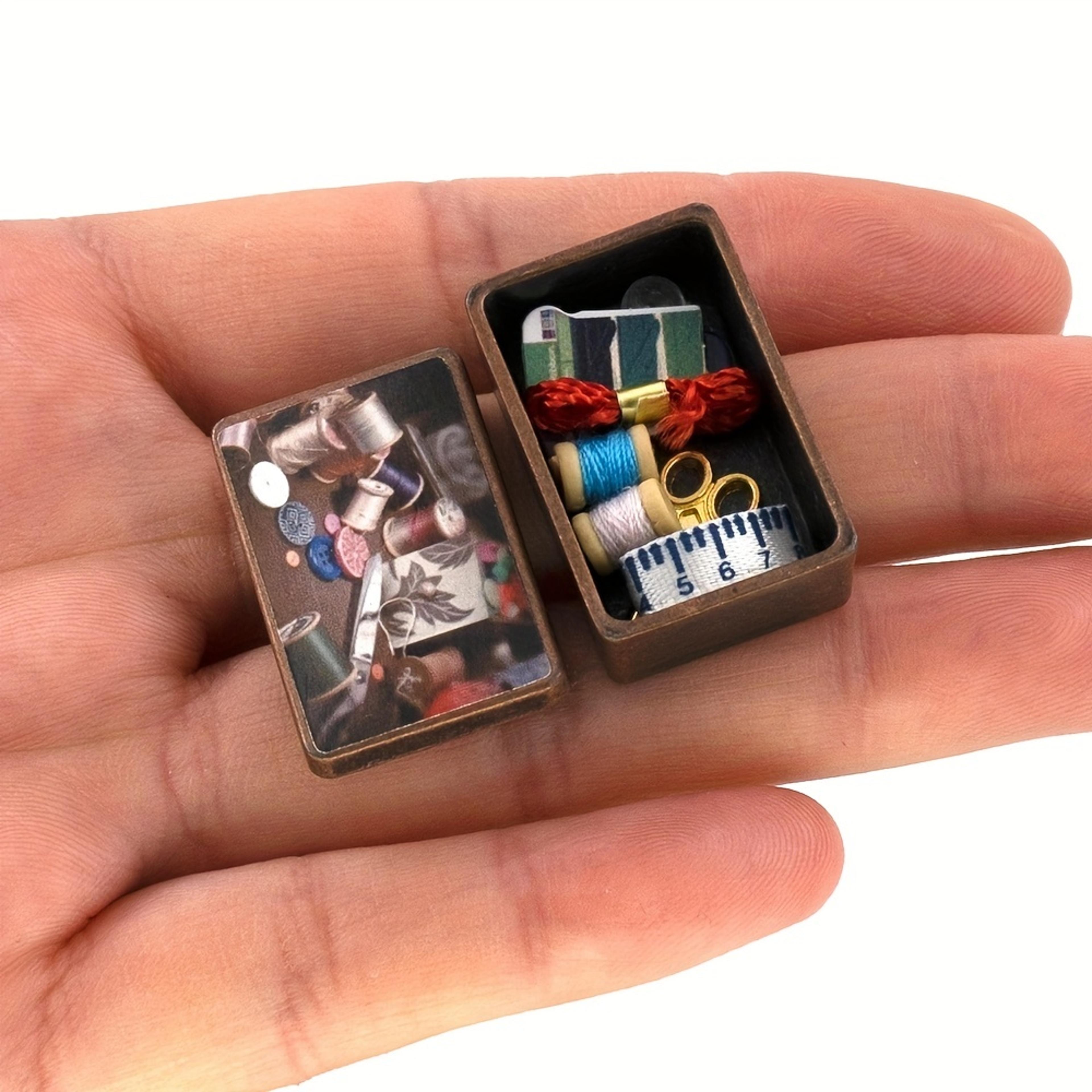 die-cast metal mini sewing box, model dollhouse accessories, pretend play toy for kids