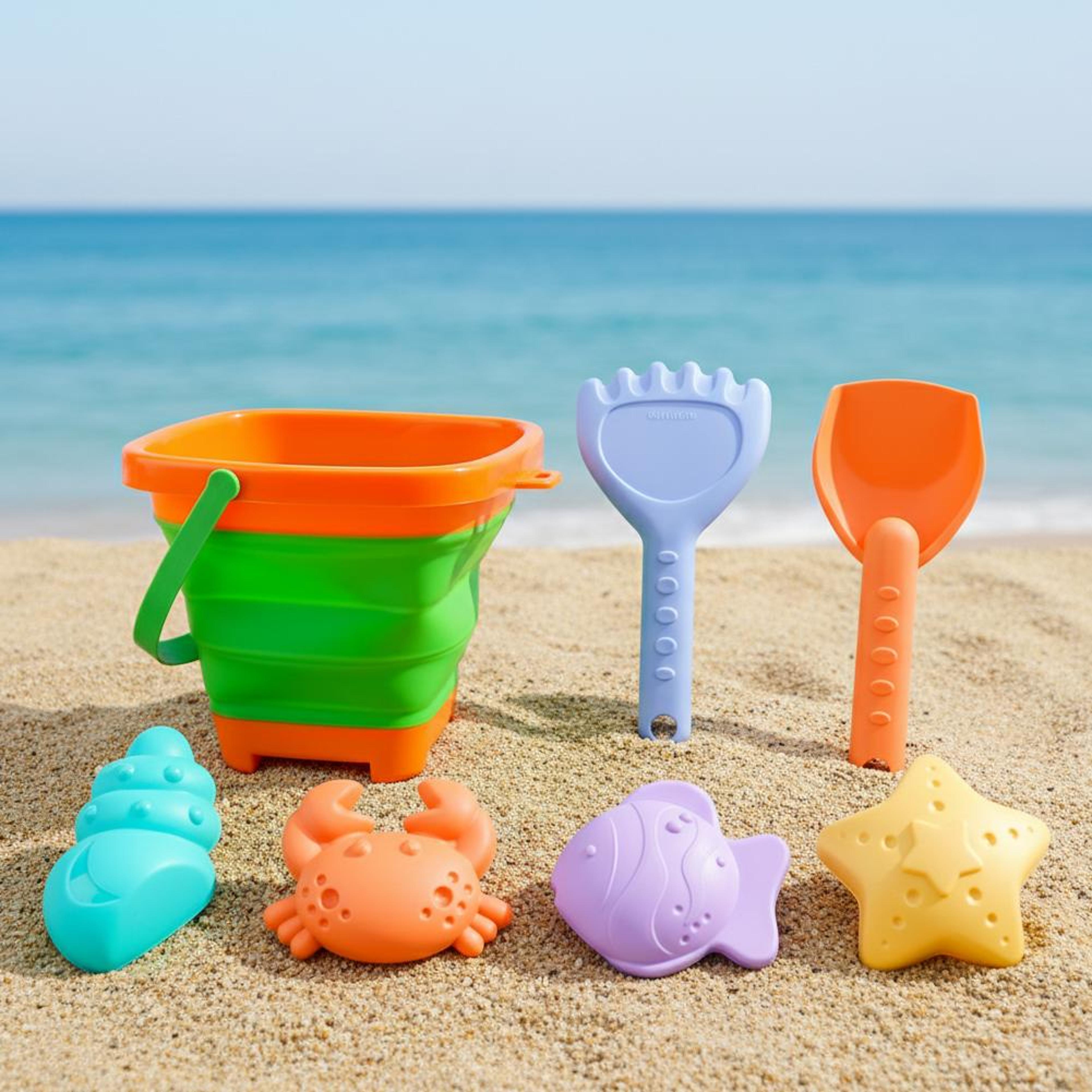 foldable beach toys set with collapsible bucket portable toddler sand toys kit