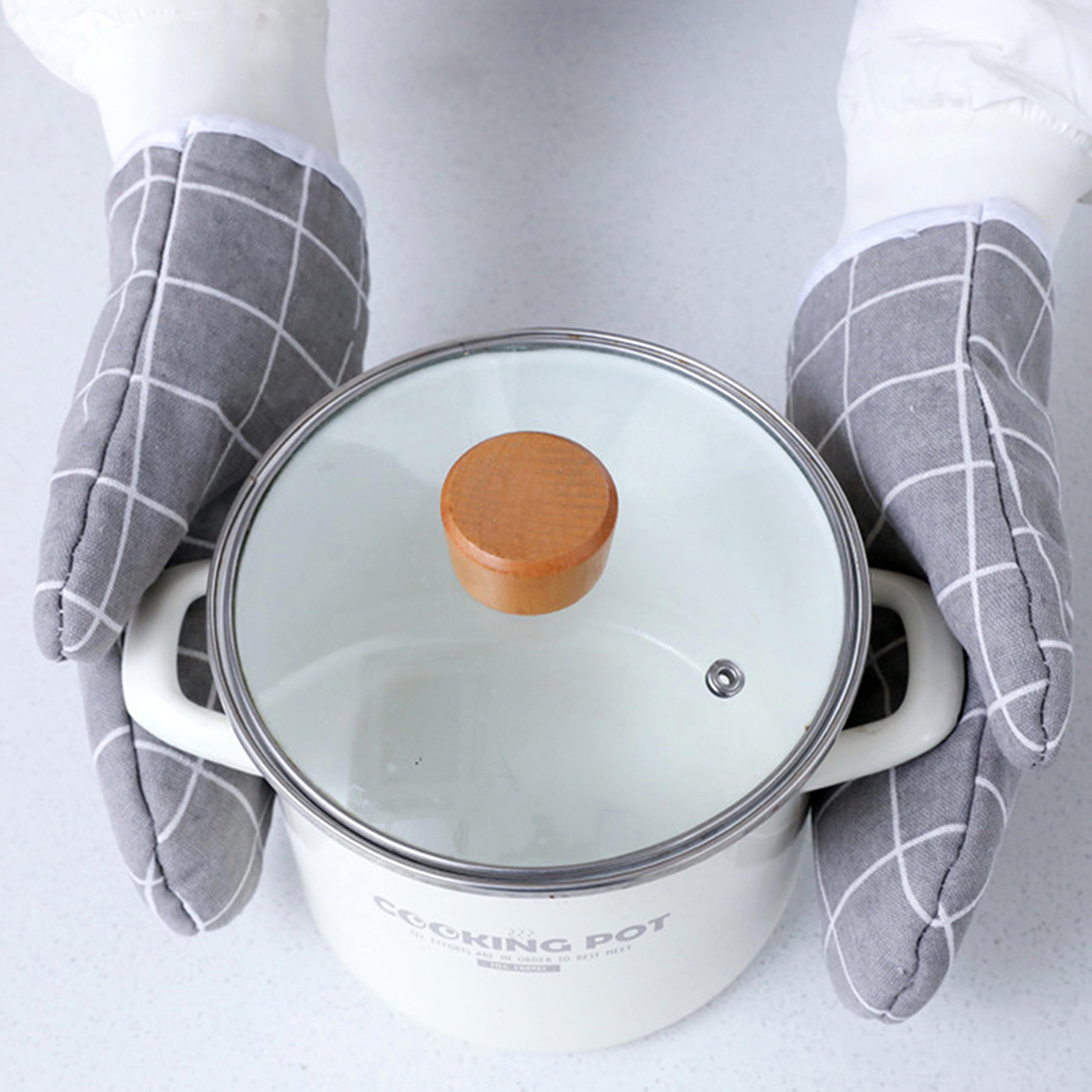 safegrip heat resistant oven gloves for baking, cooking & microwave use