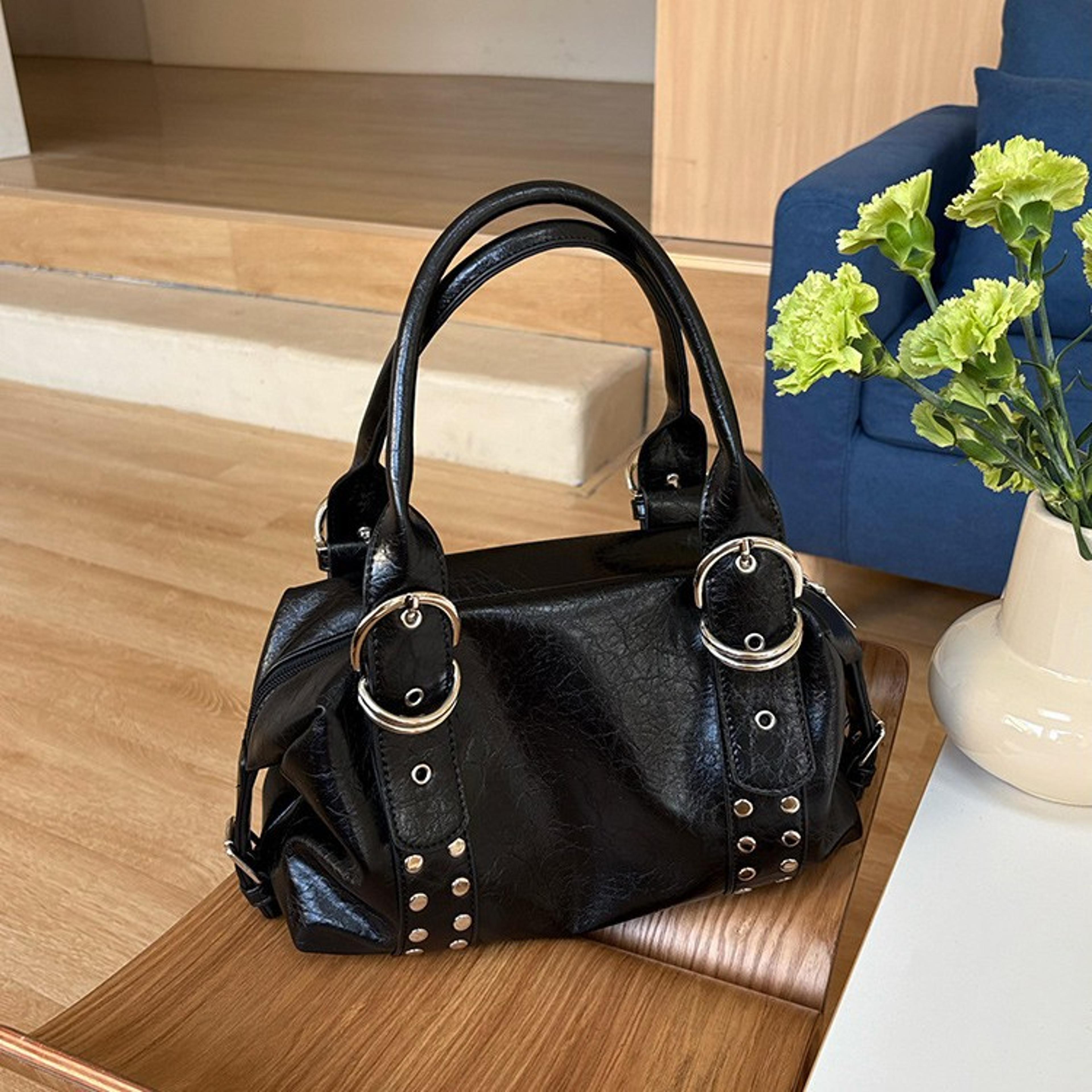 rivet shoulder bag for women pu leather motorcycle underarm handbag