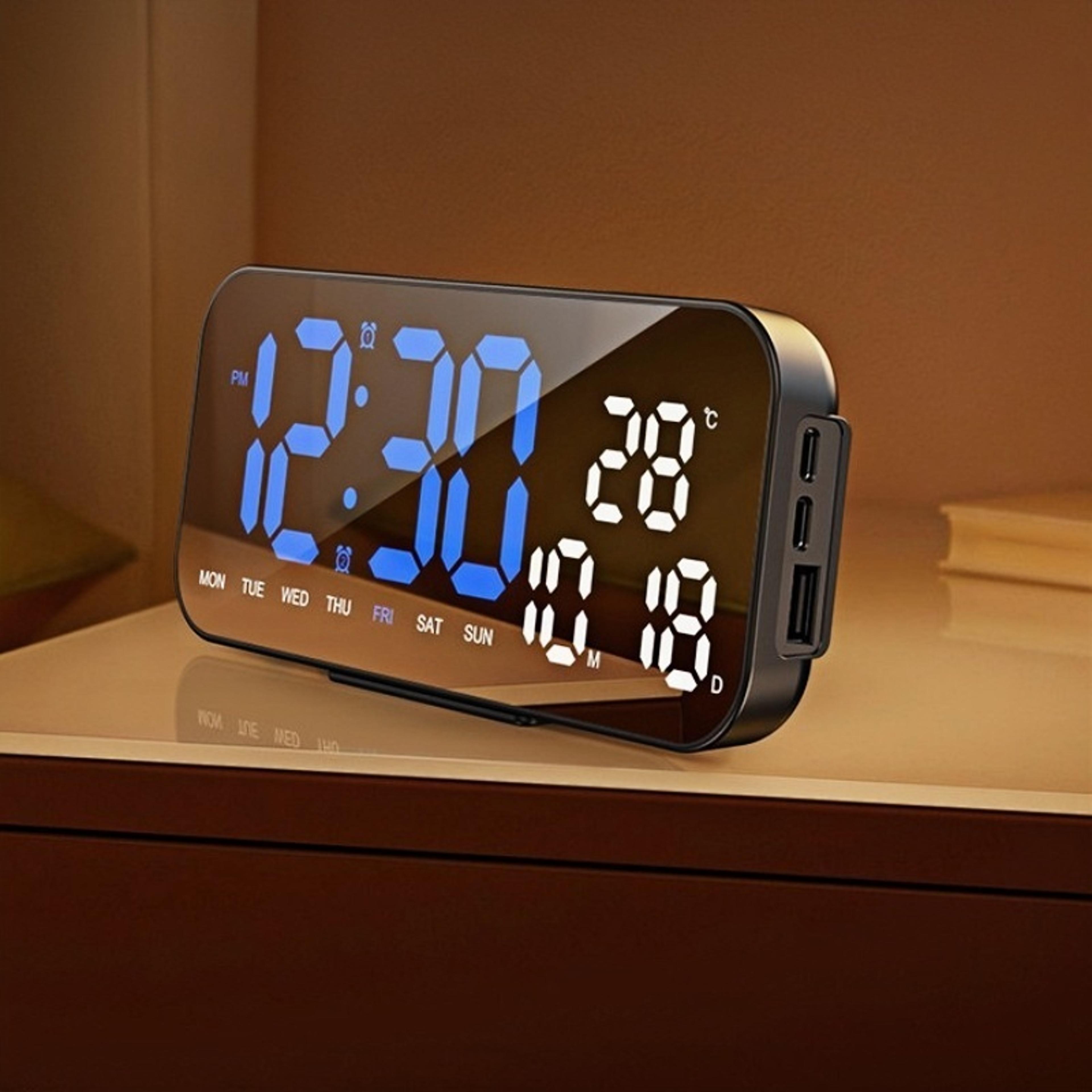 usb powered digital alarm clock with dual alarm, auto dimmable led wall clock, temperature & date display