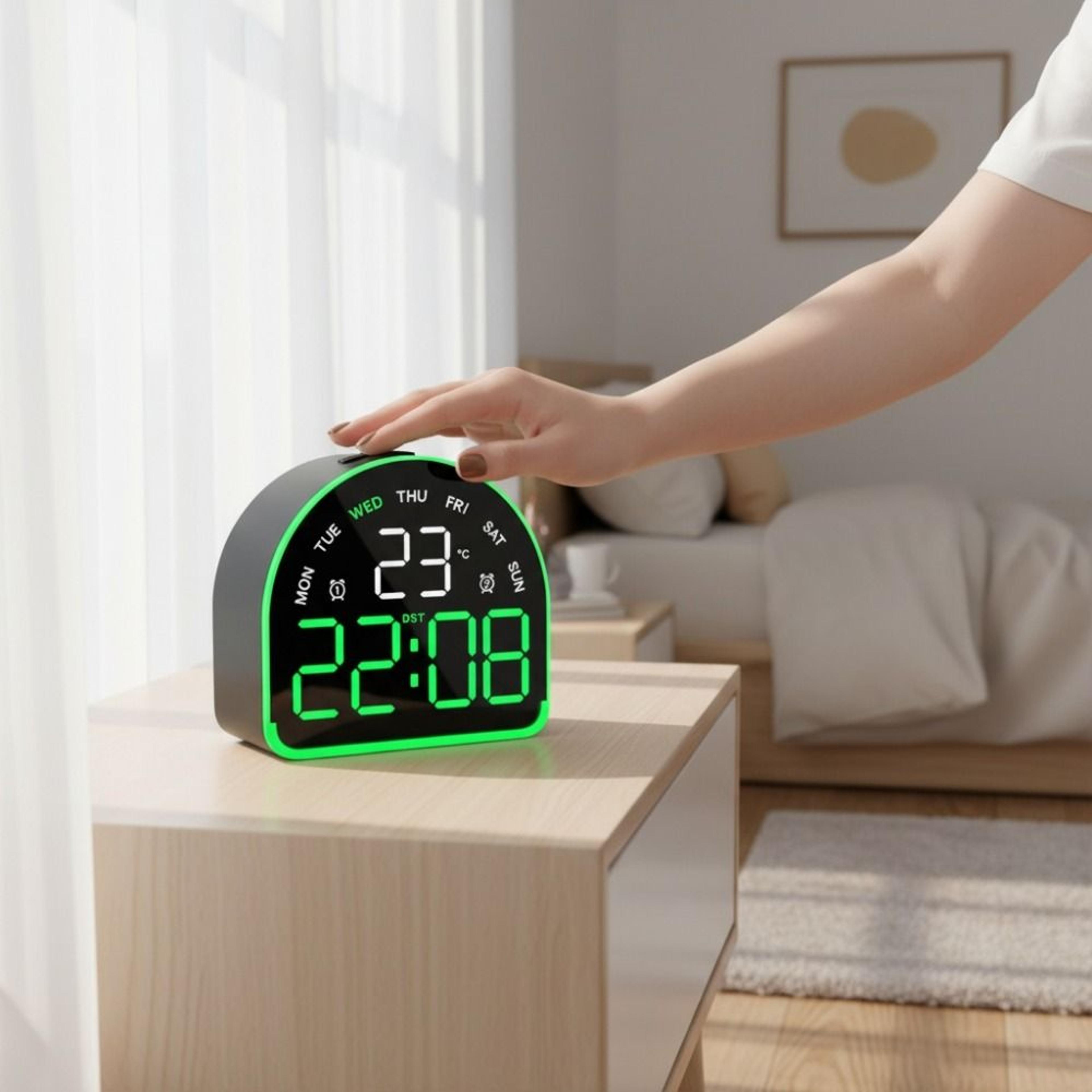 smart digital alarm clock with ambient light, temperature display & auto dimming led bedside clock