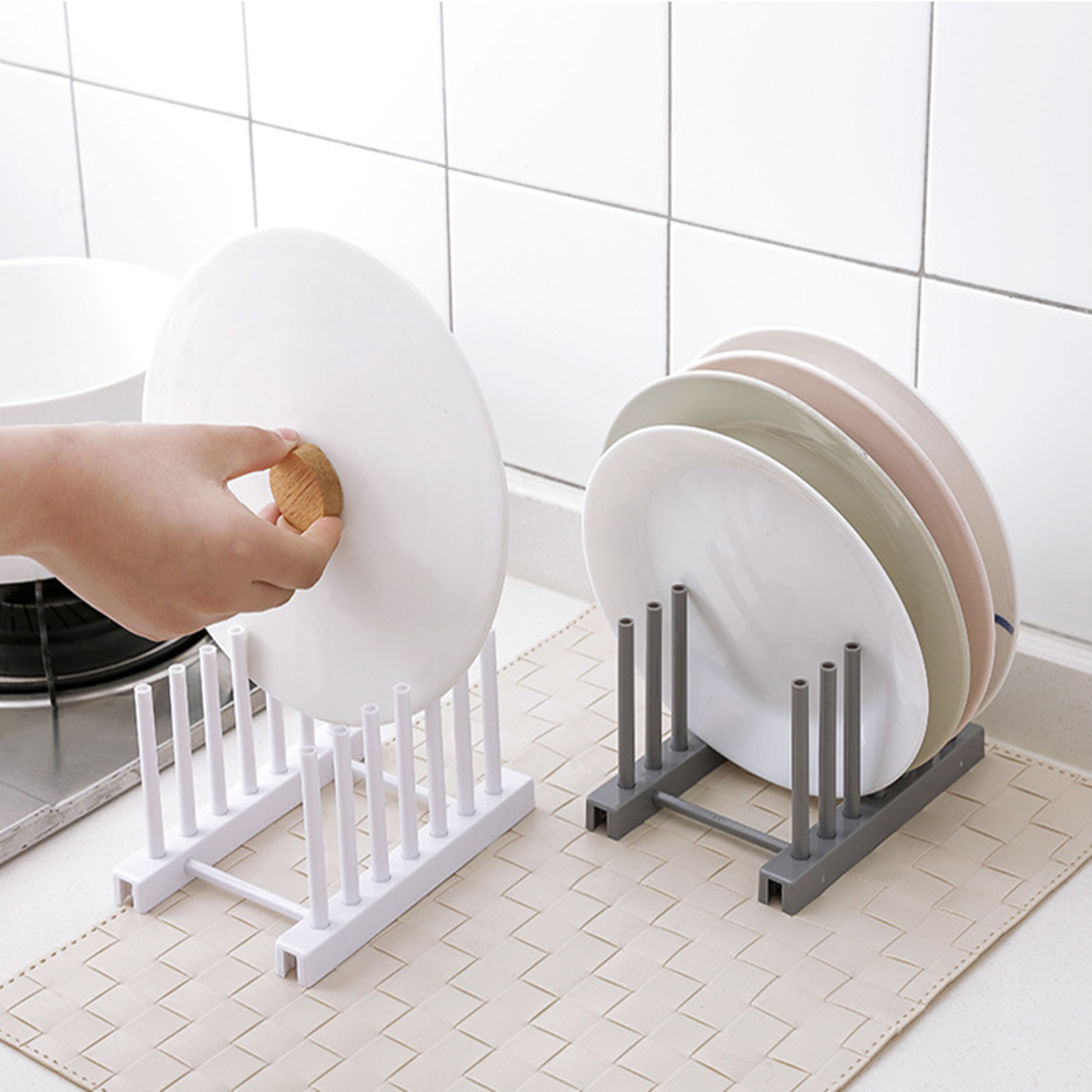 expandable over sink dish drying rack with silicone drying mat and cutlery holder