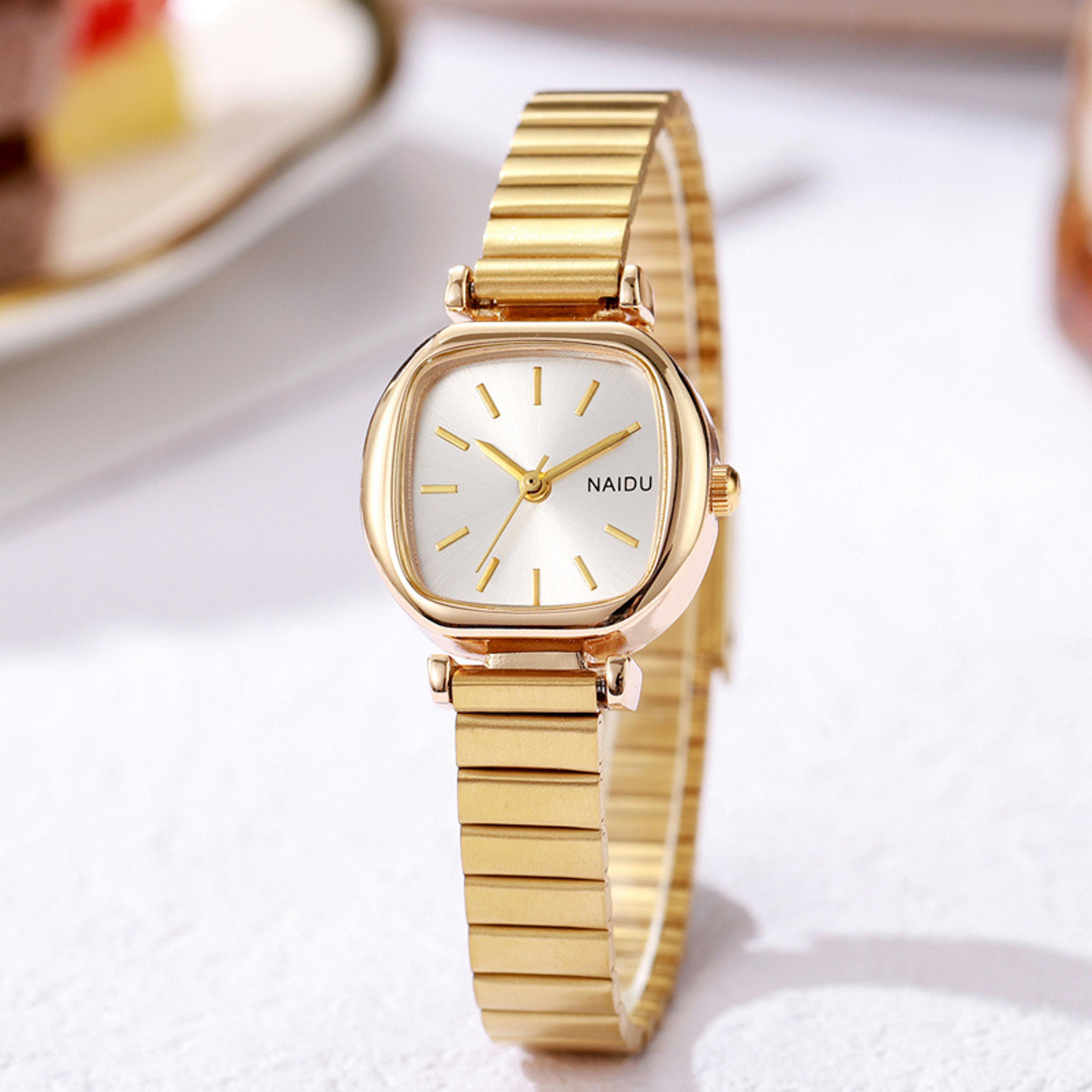 women's square alloy band quartz watch with numberless dial