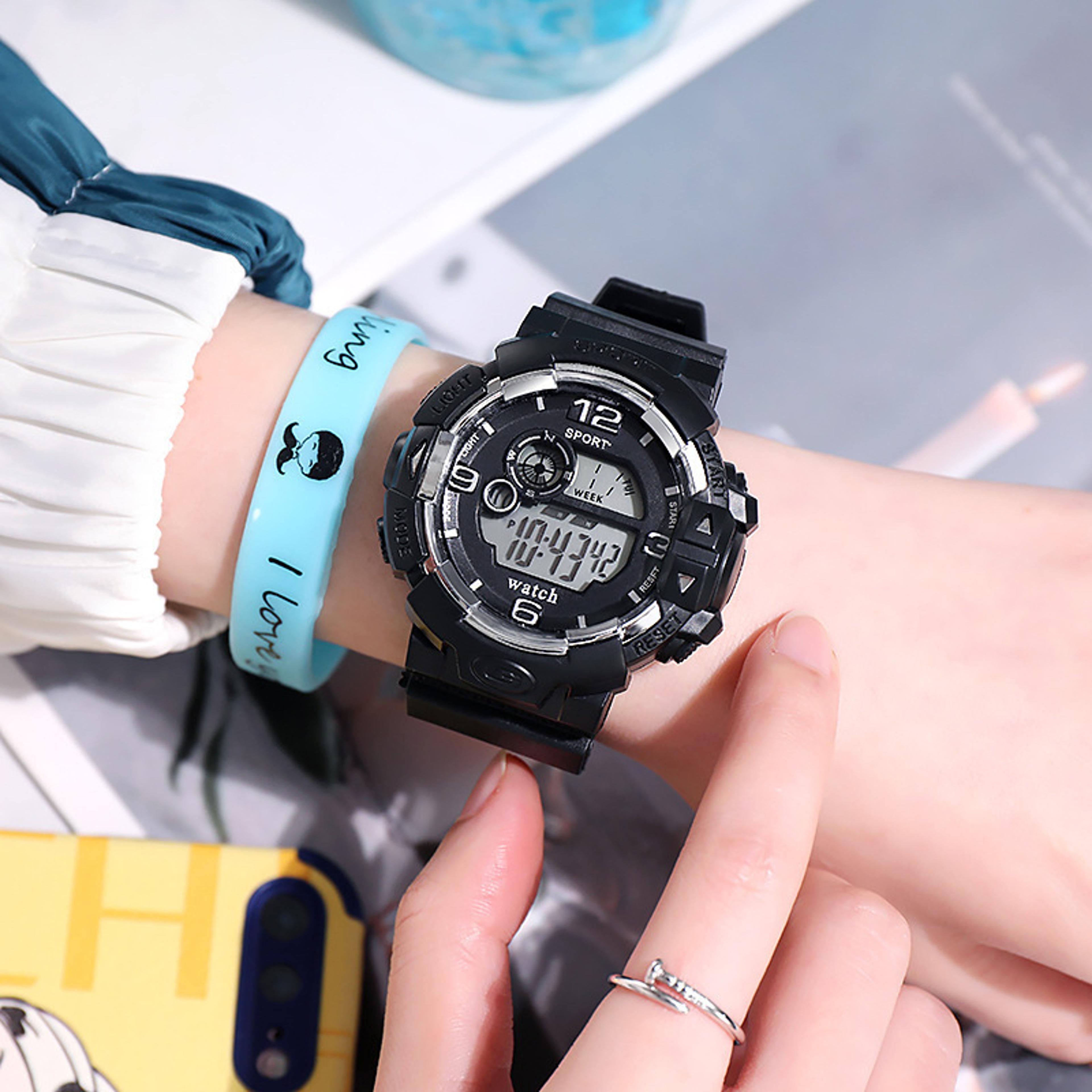 unicorn digital sports watch with luminous display for students